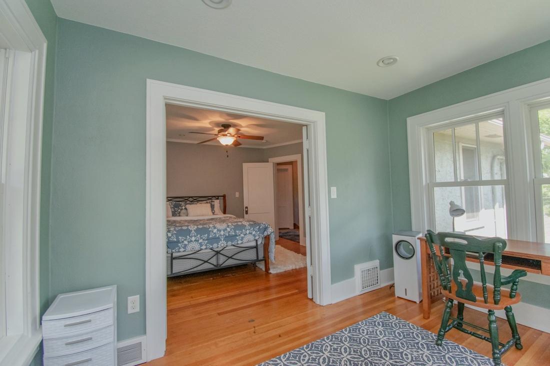 222 7th Street W