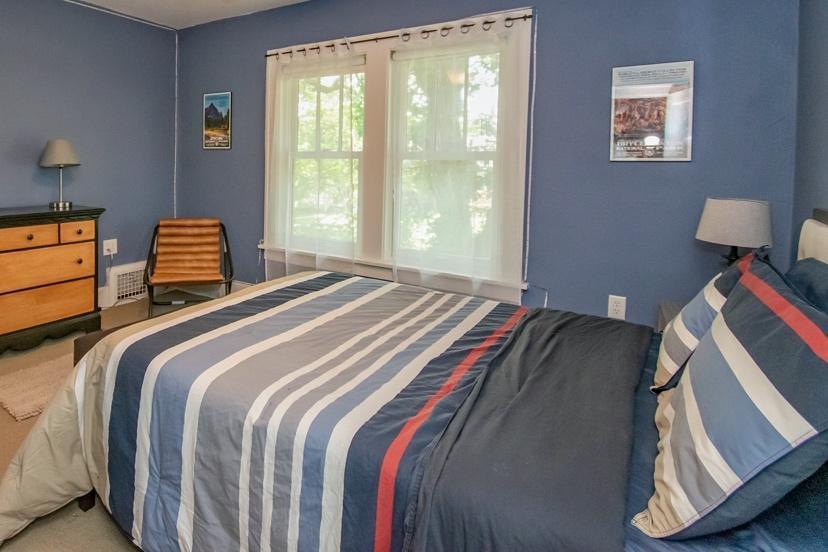 222 7th Street W
