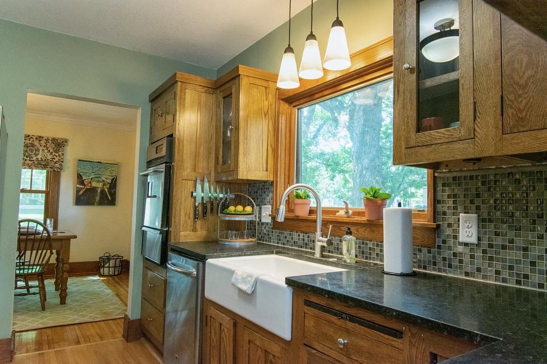 222 7th Street W
