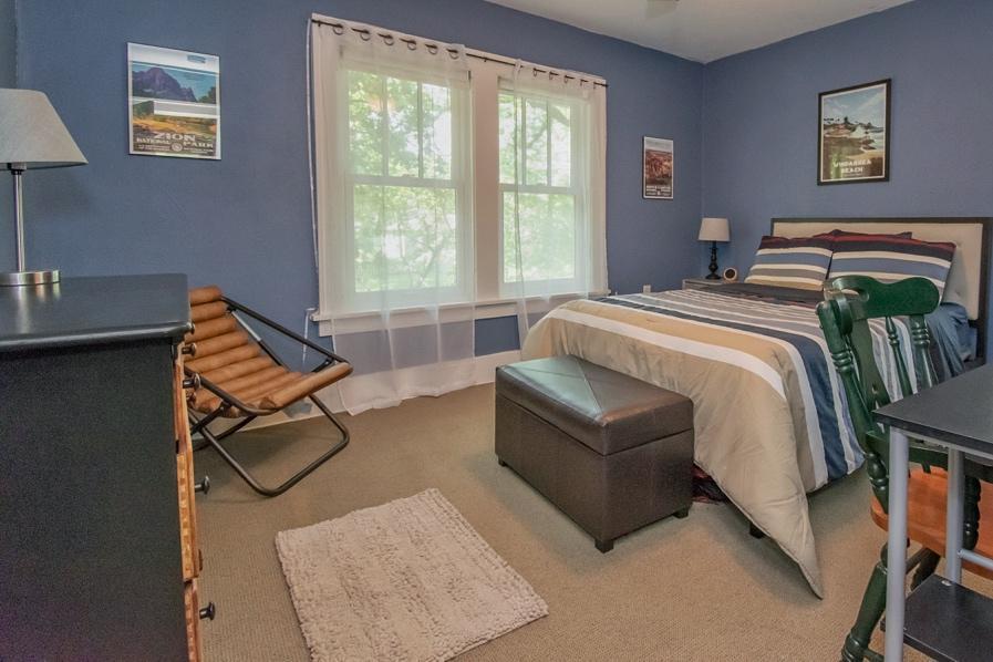 222 7th Street W