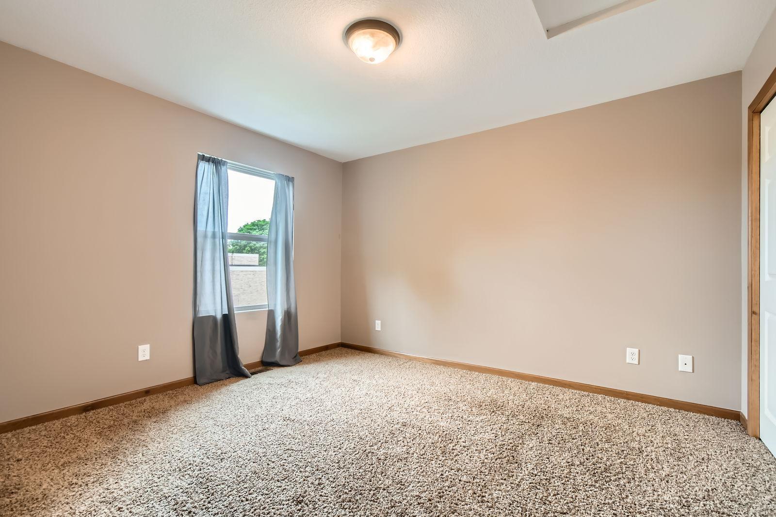 314 7th Street E
