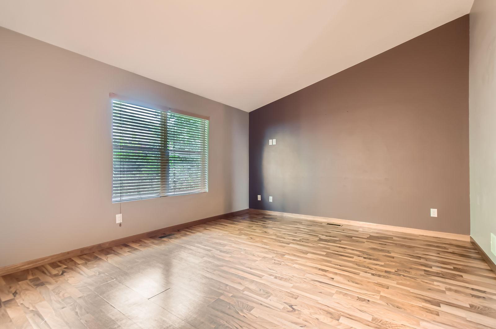 314 7th Street E