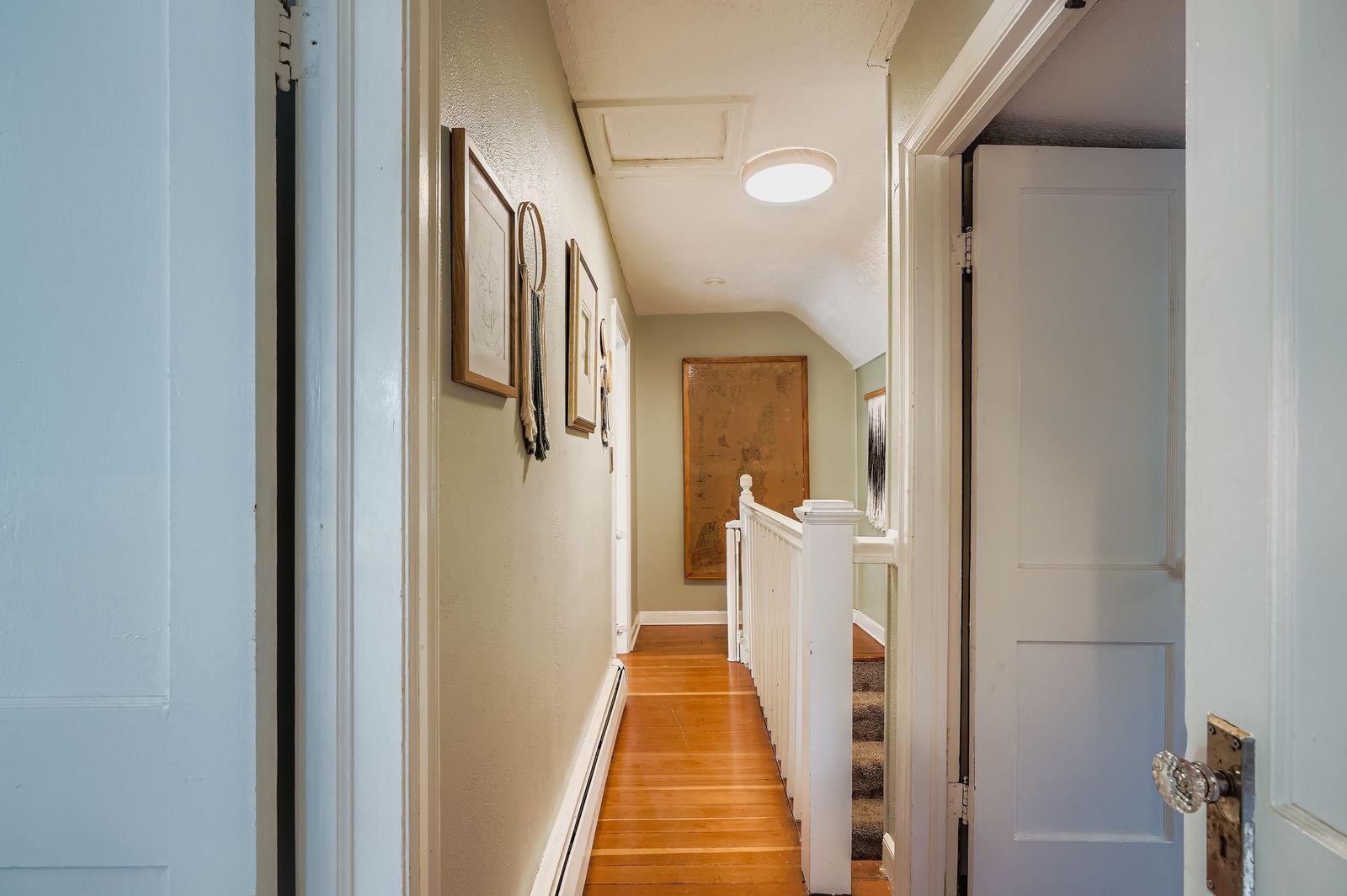735 6th Street W