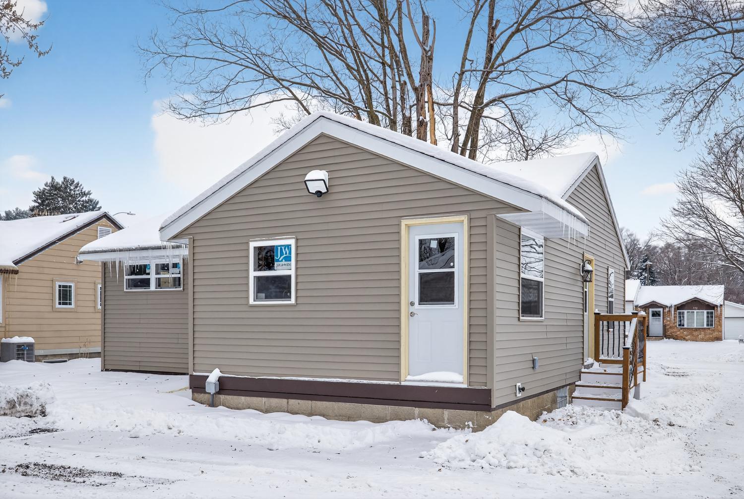 131 Rose Avenue