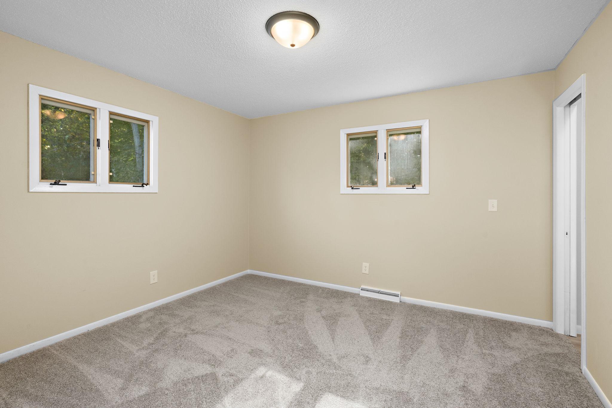 15391 Ravenna Trail