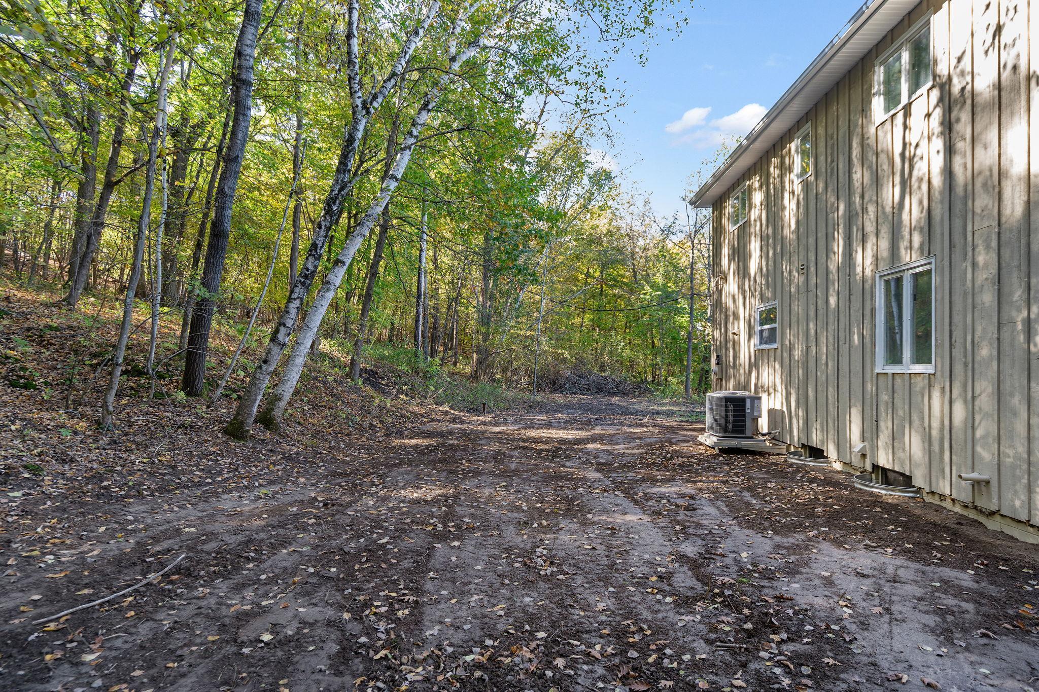 15391 Ravenna Trail