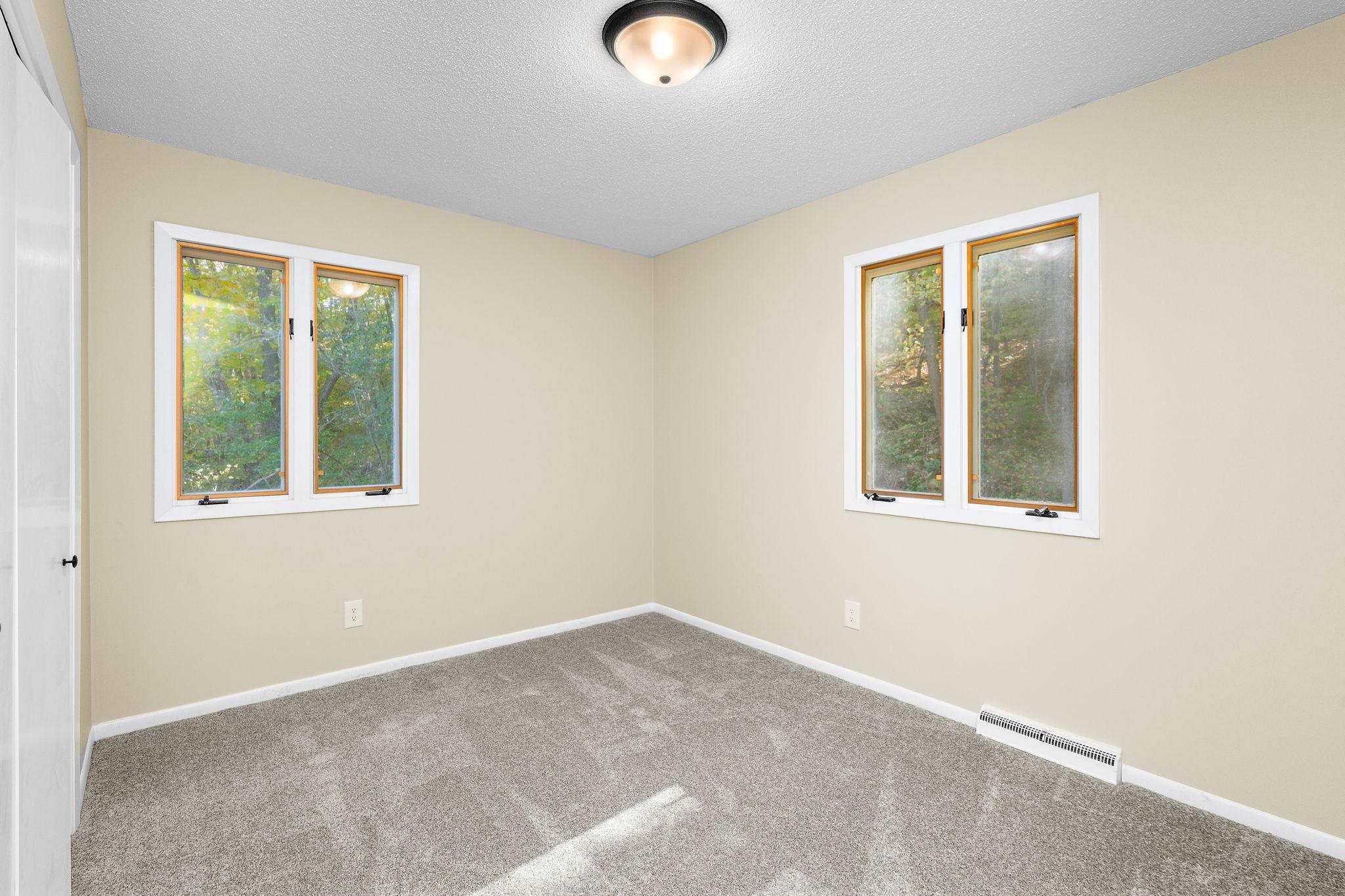 15391 Ravenna Trail