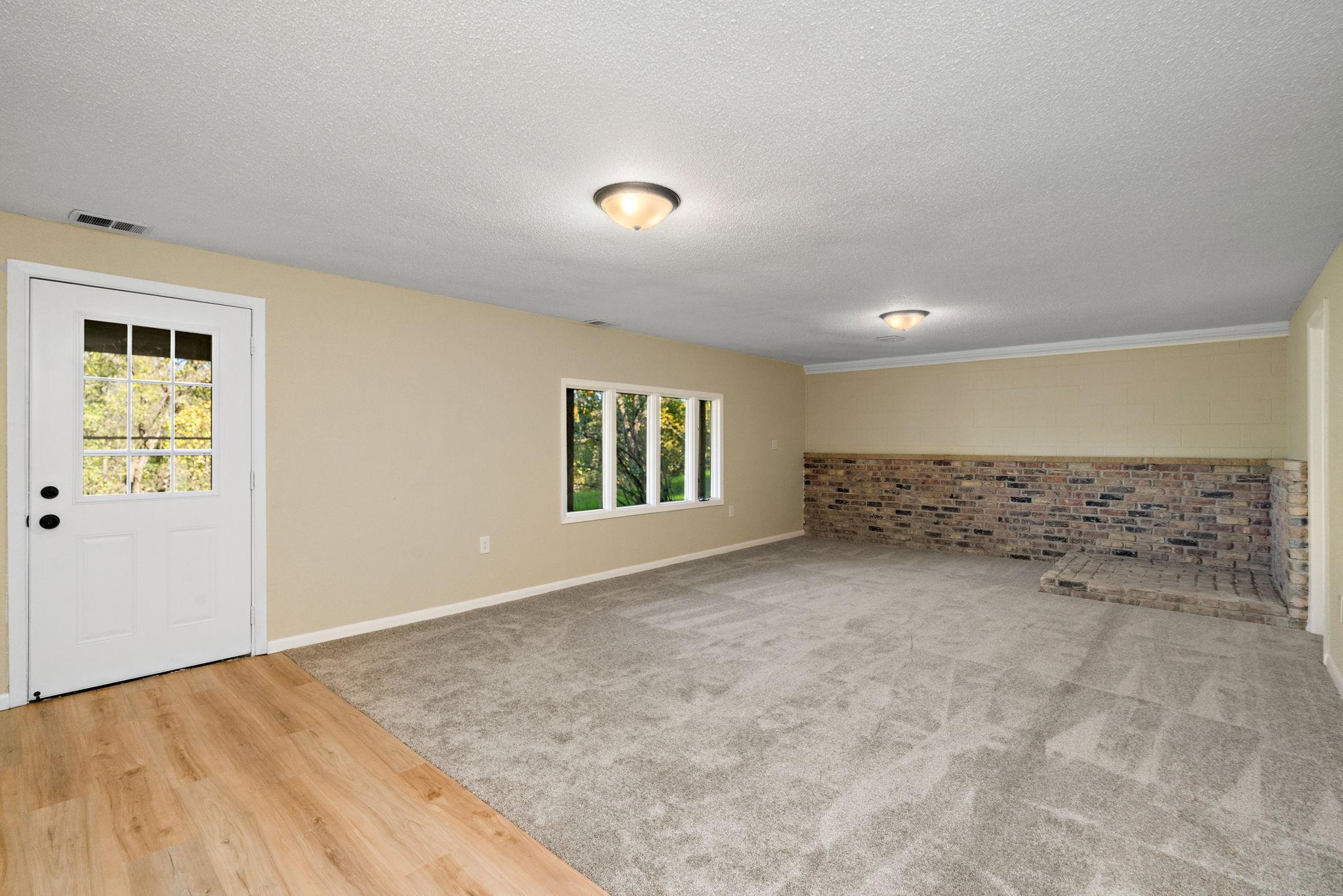 15391 Ravenna Trail