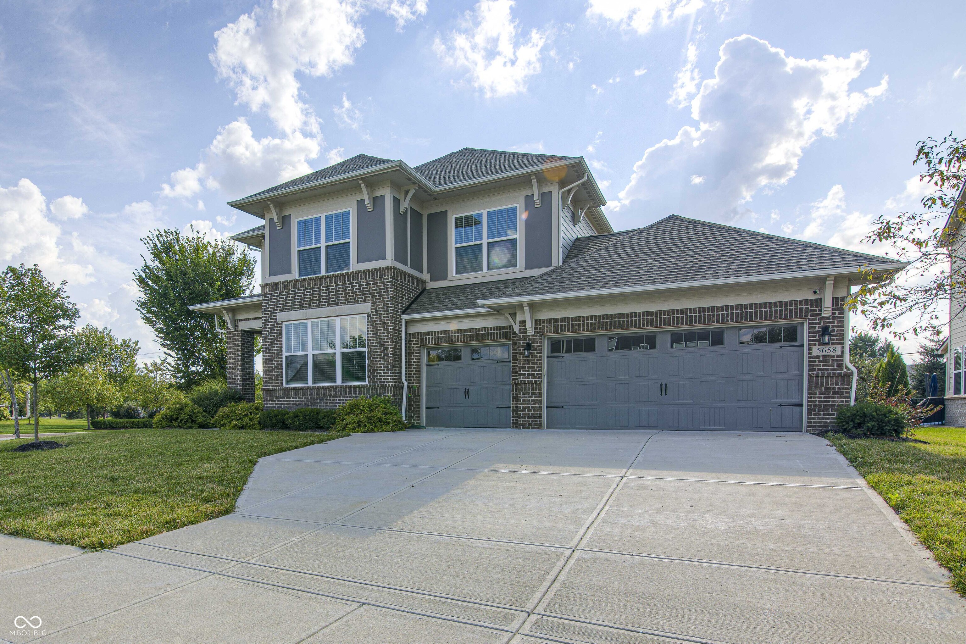 5658 Autumn Trail