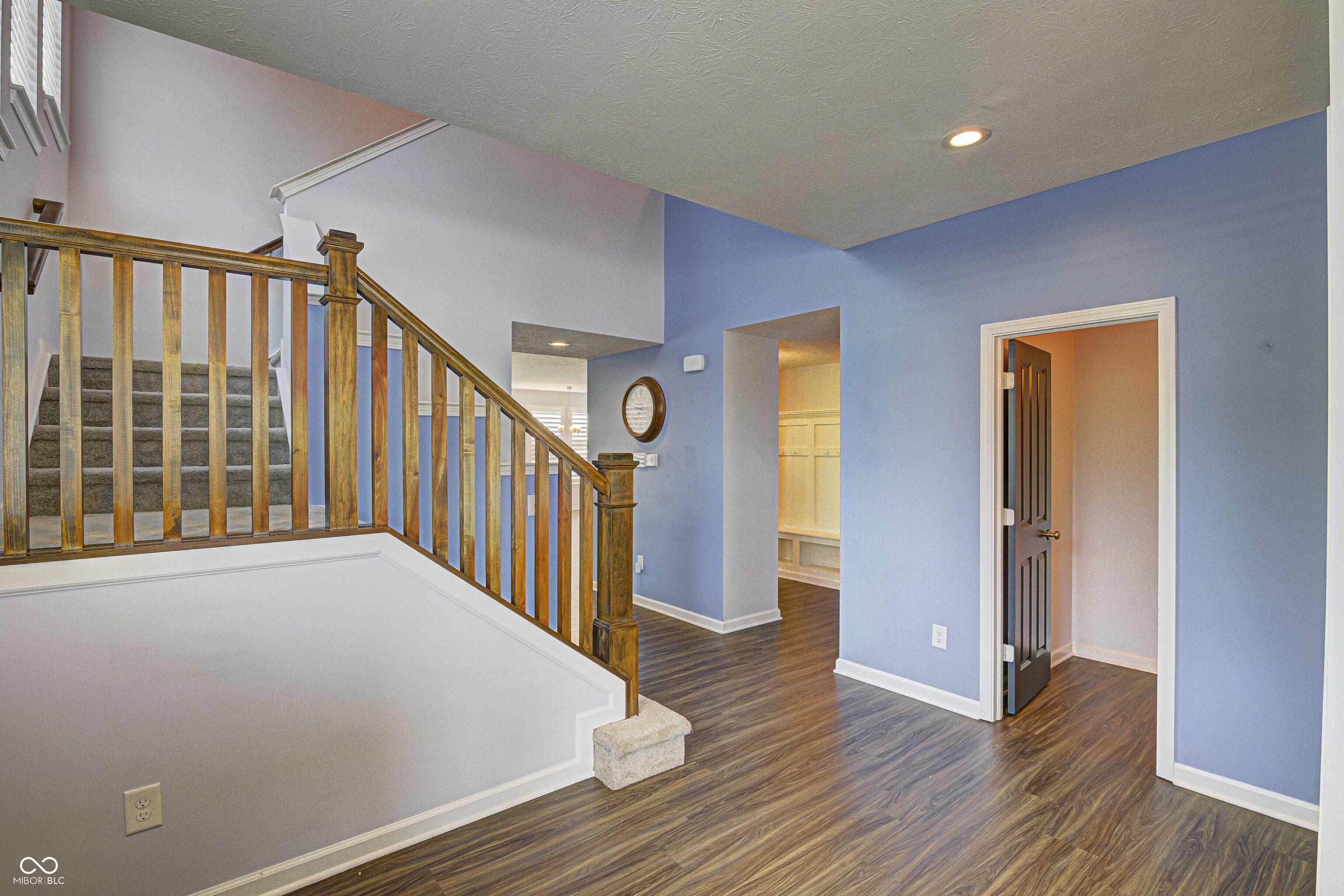 5658 Autumn Trail