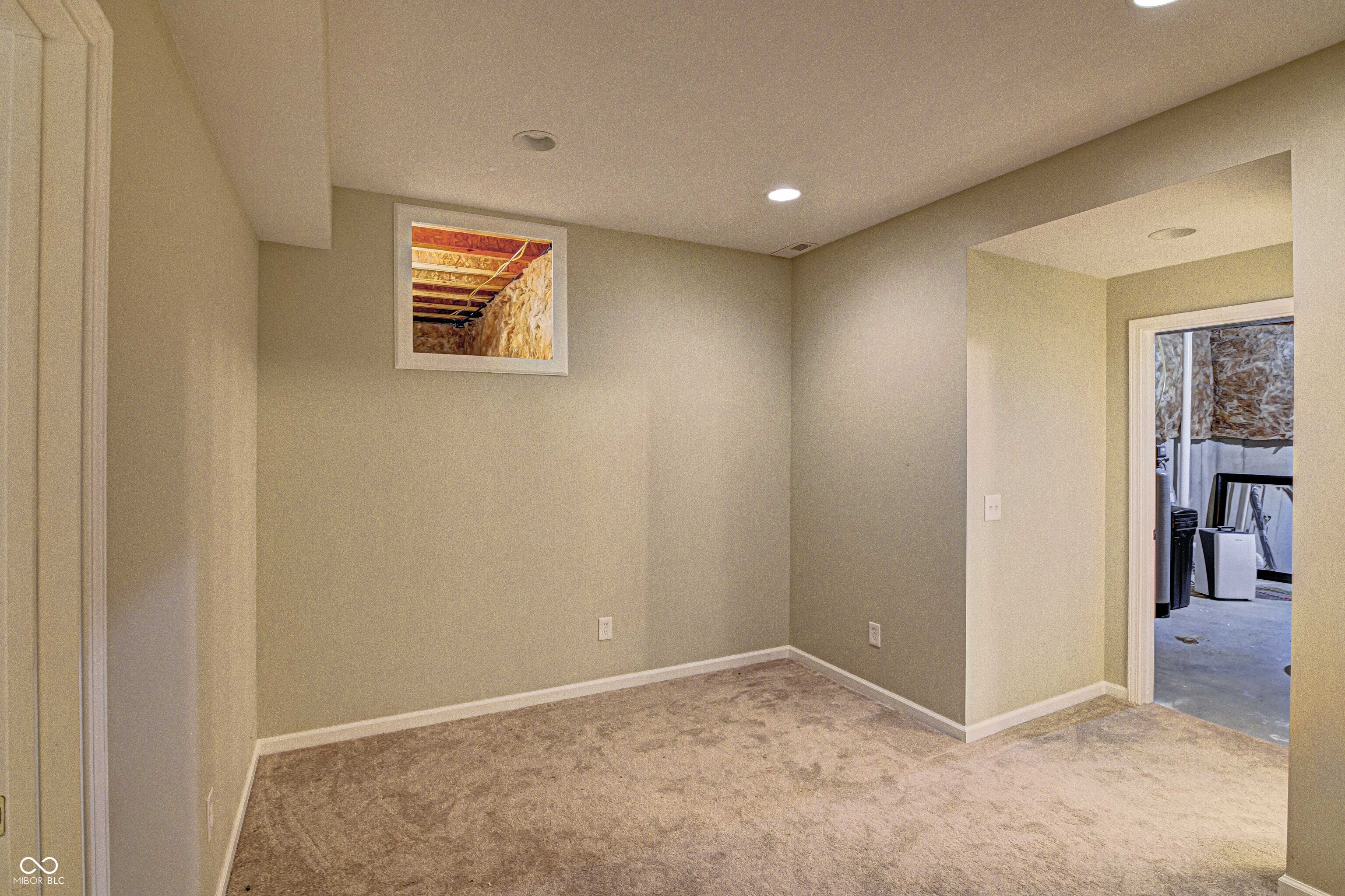 5658 Autumn Trail