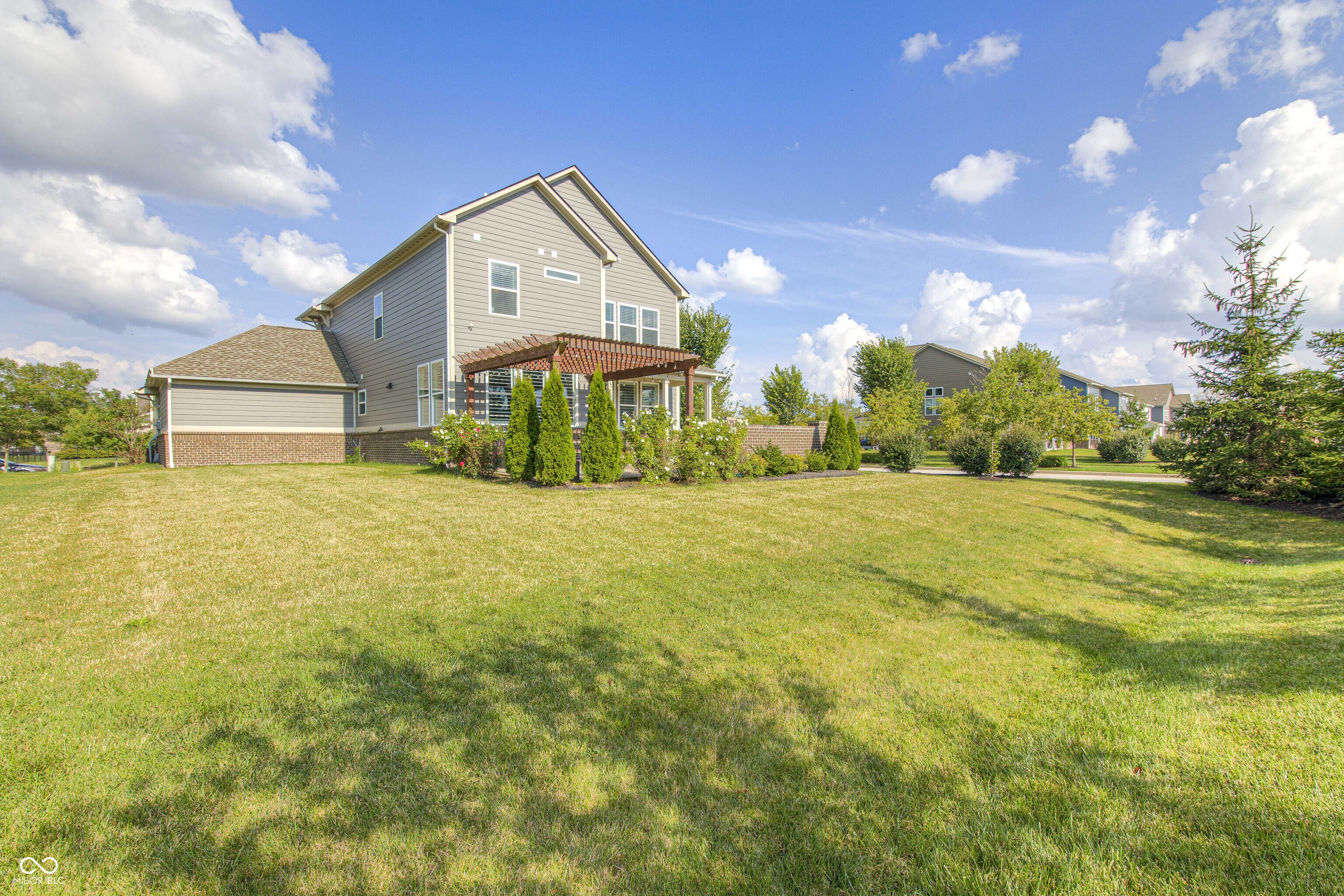 5658 Autumn Trail