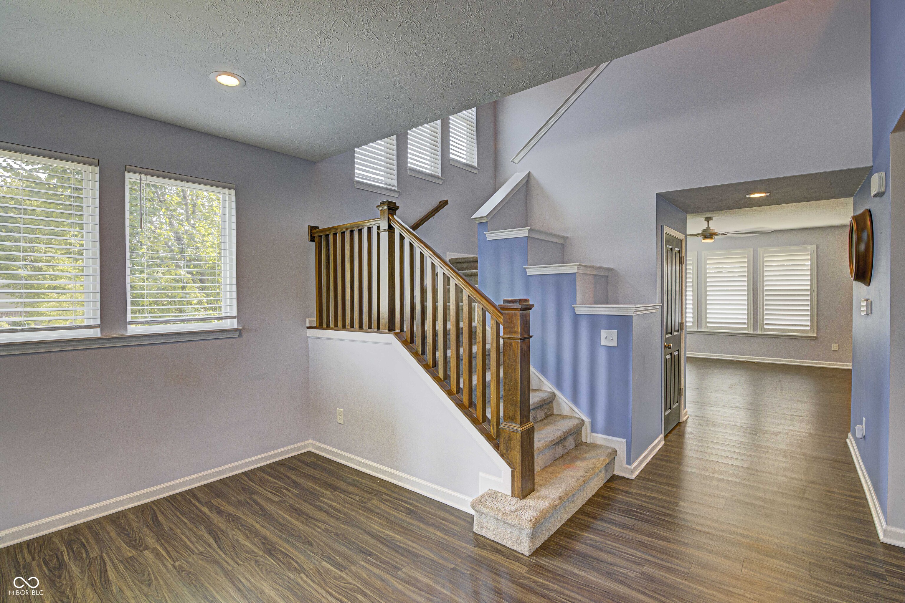 5658 Autumn Trail