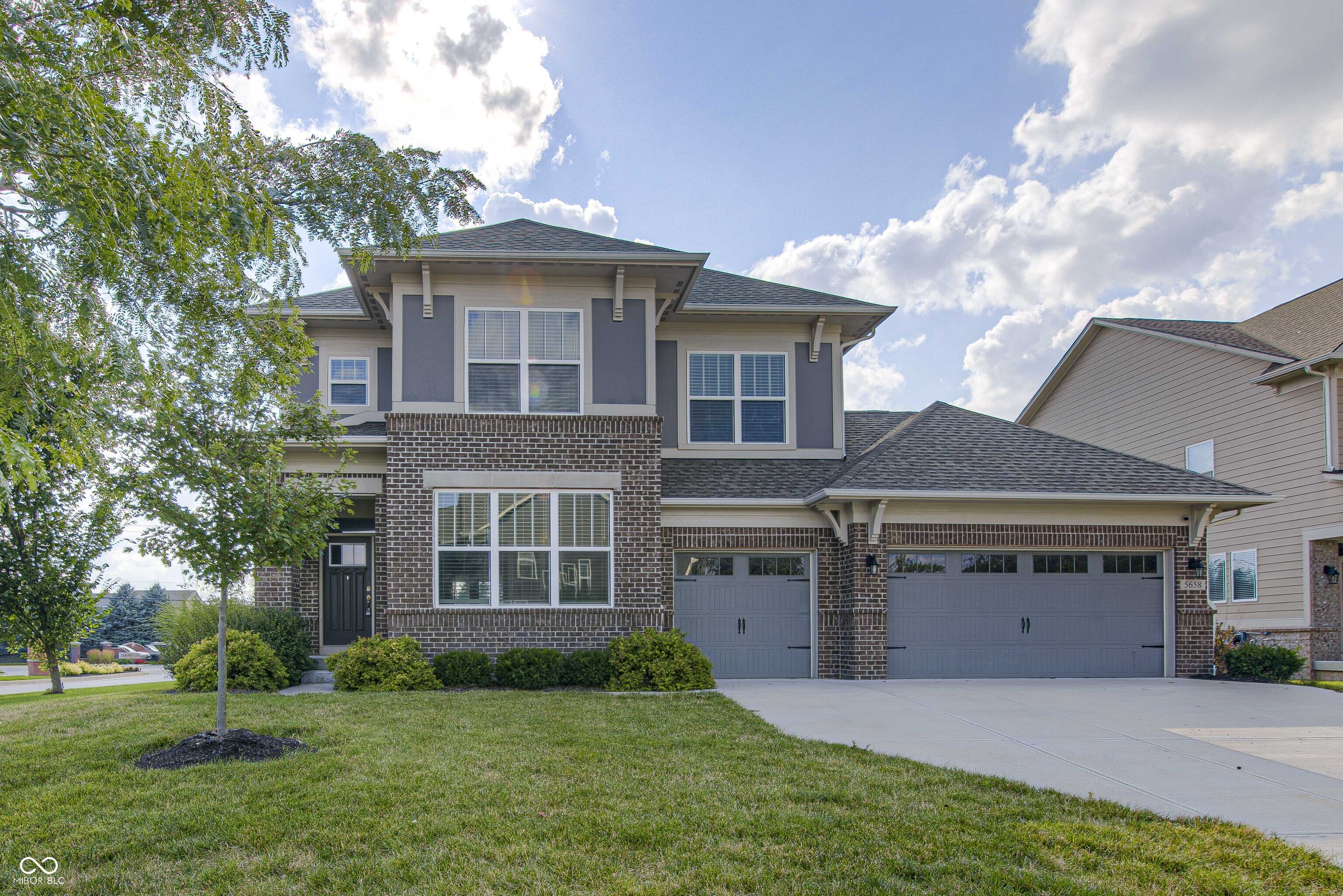 5658 Autumn Trail