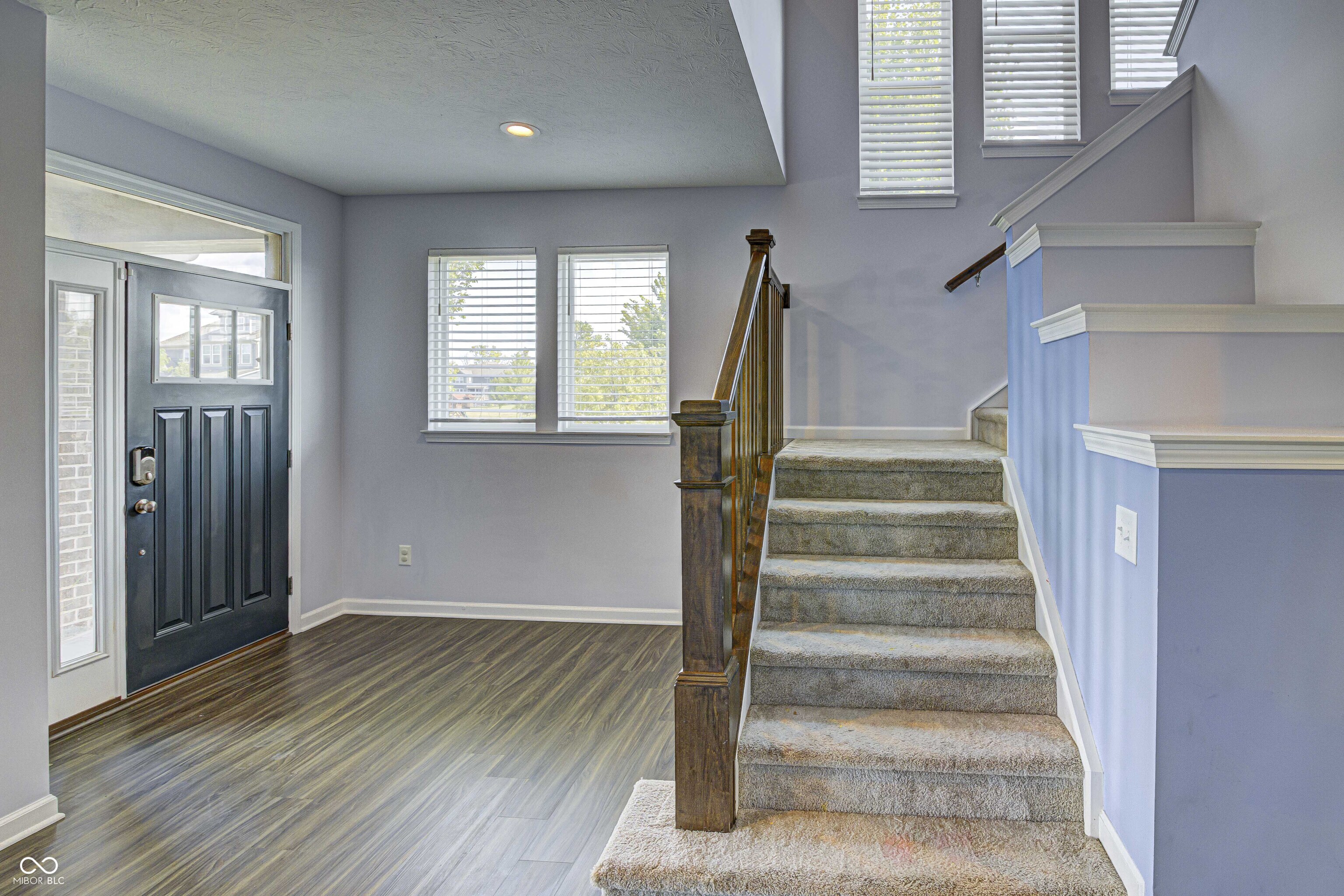 5658 Autumn Trail