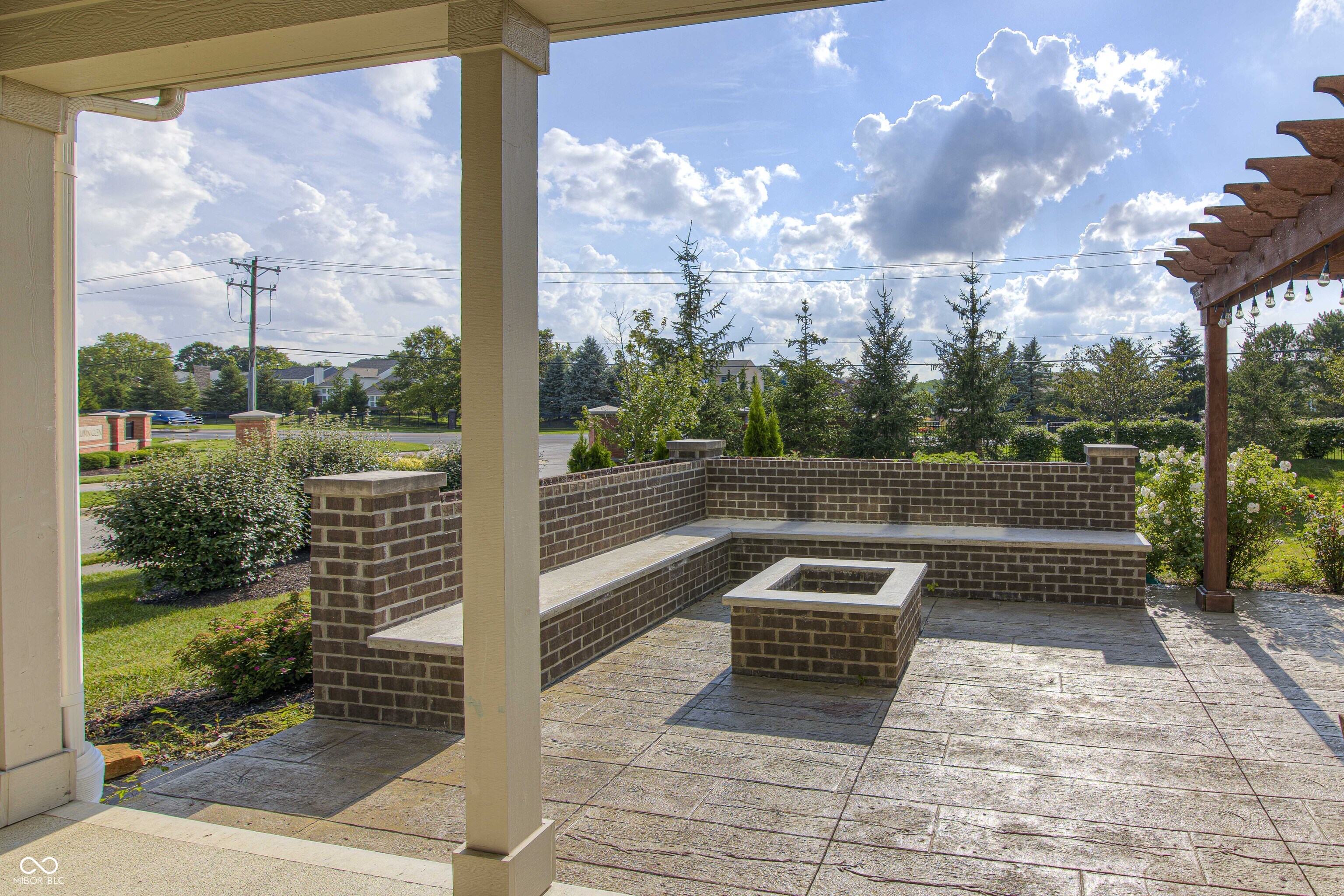 5658 Autumn Trail