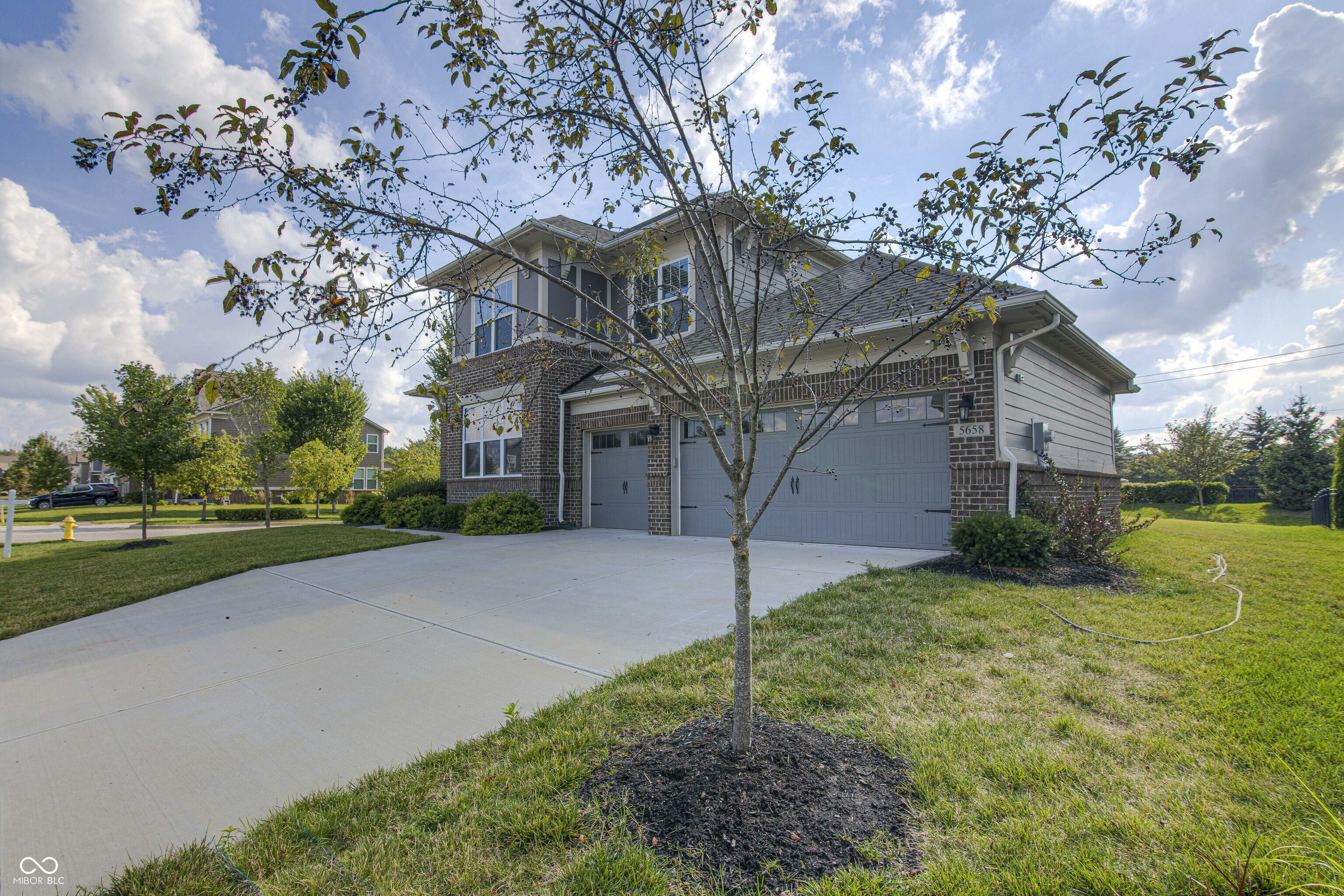 5658 Autumn Trail
