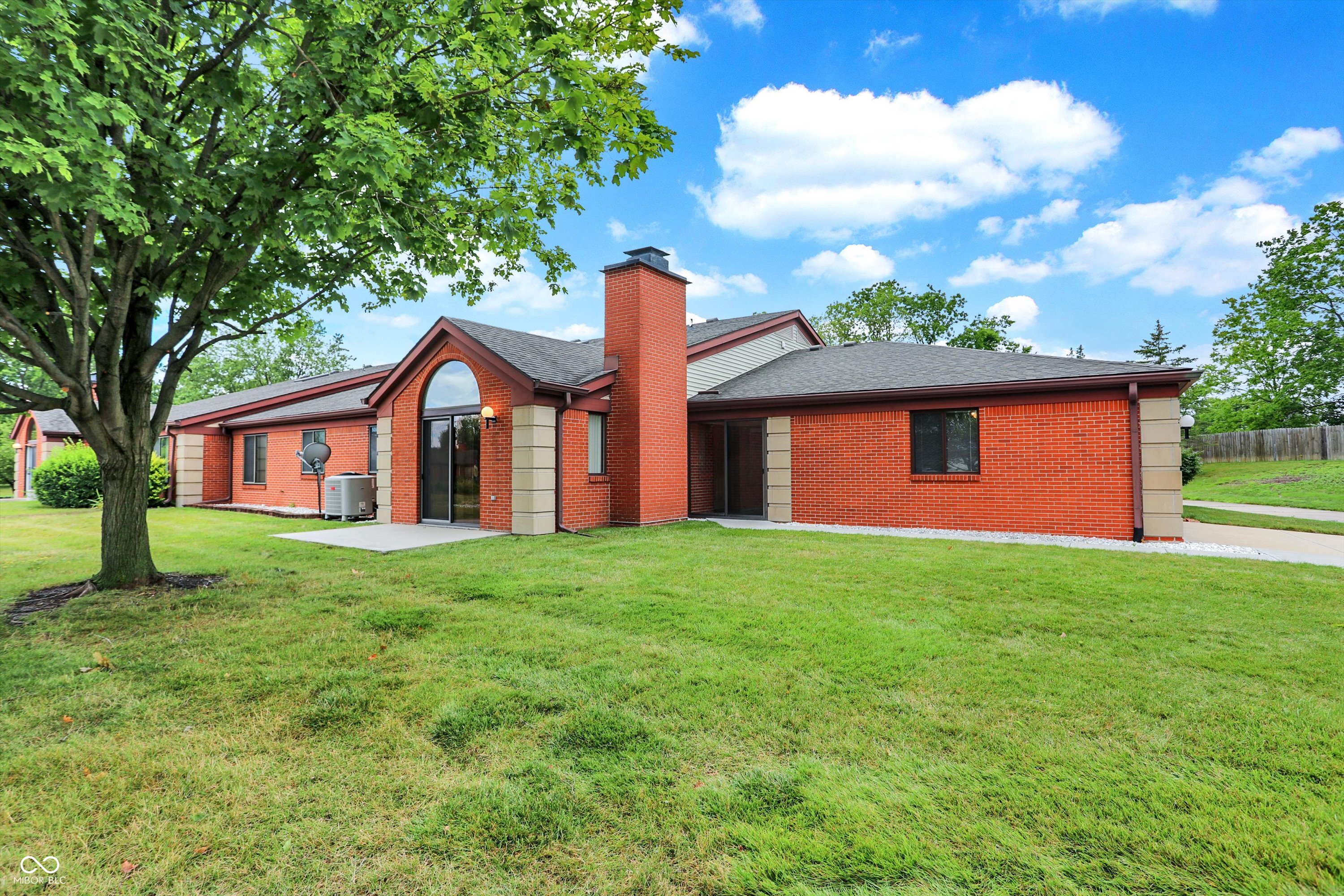 2092 Oak Run Court