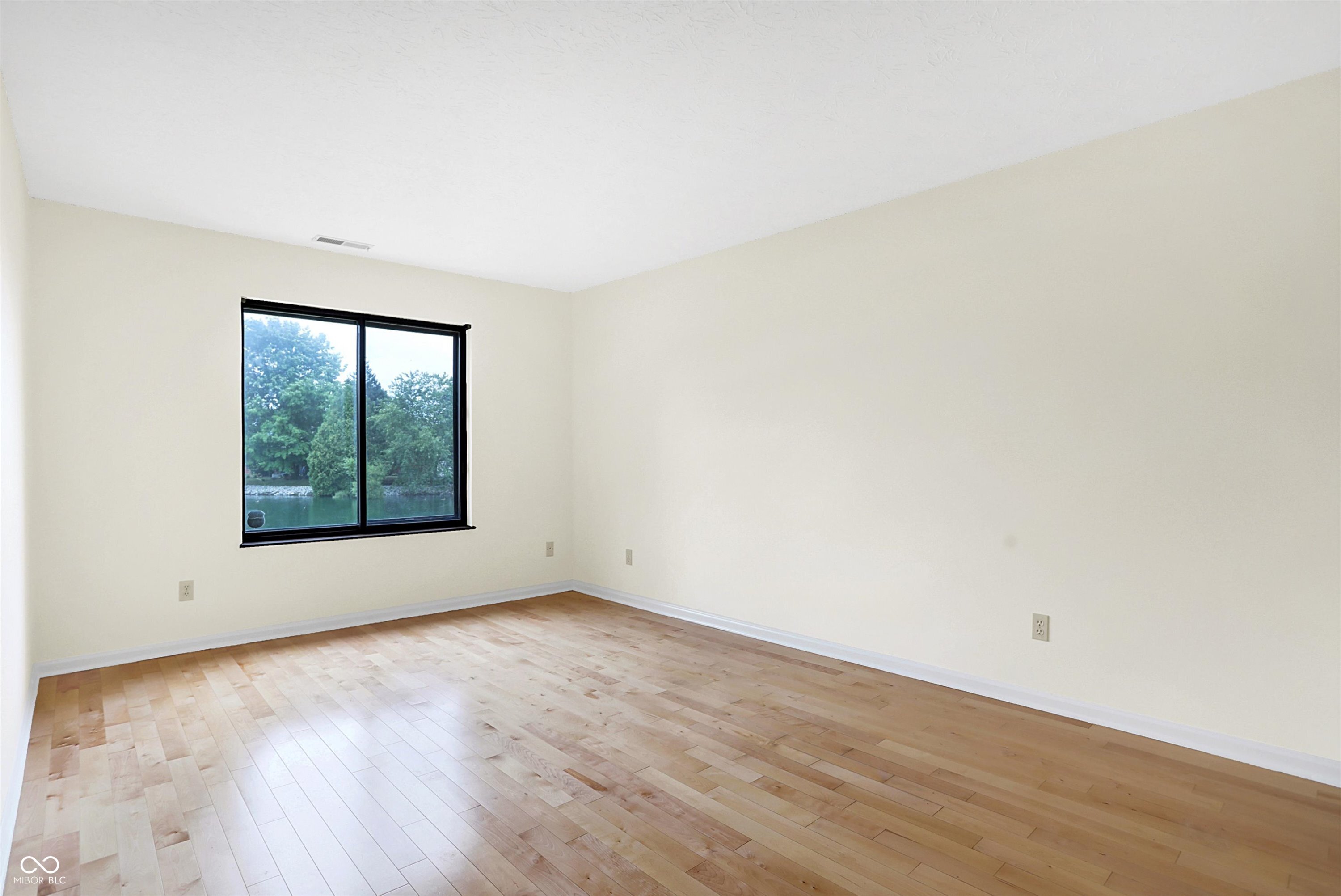 2092 Oak Run Court