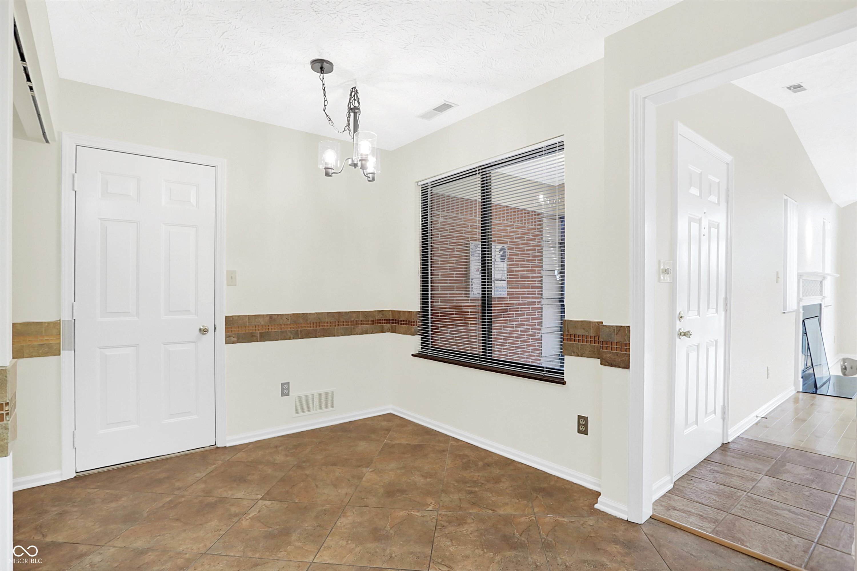 2092 Oak Run Court