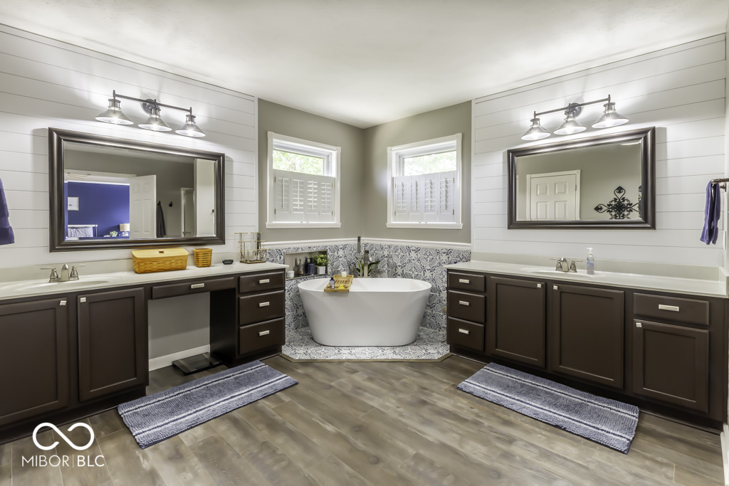 7403 Sunset Ridge Parkway