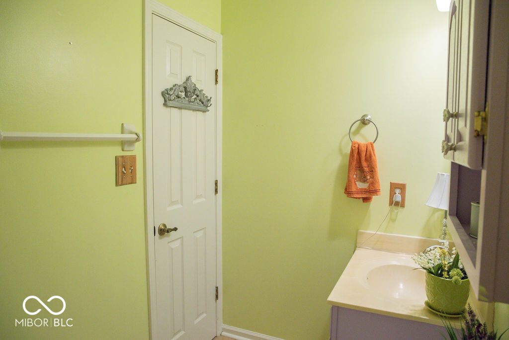 10604 Sealord Court