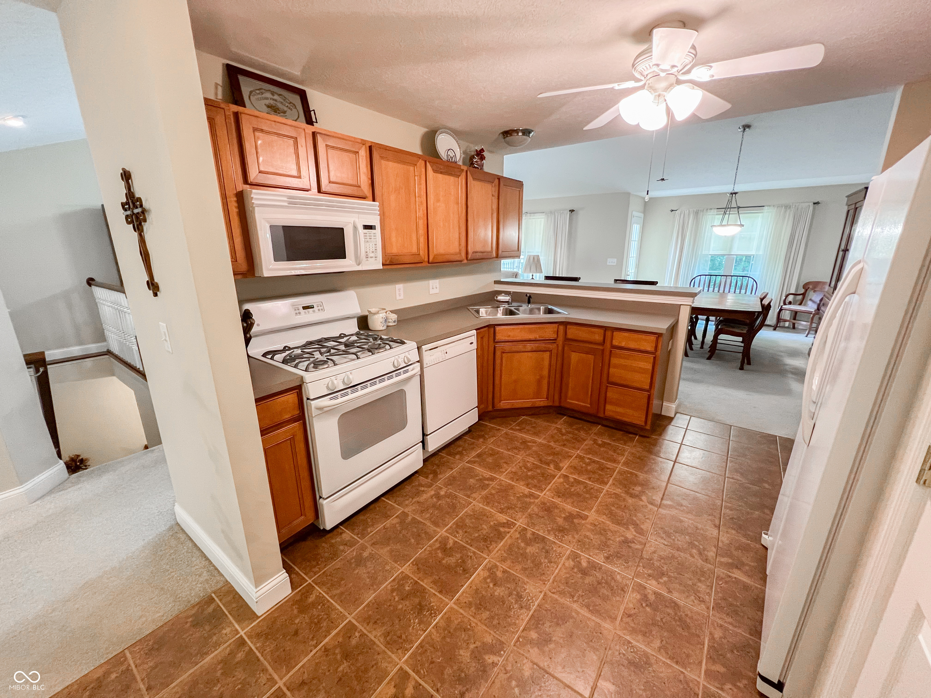 2050 W Arbor Ridge Way