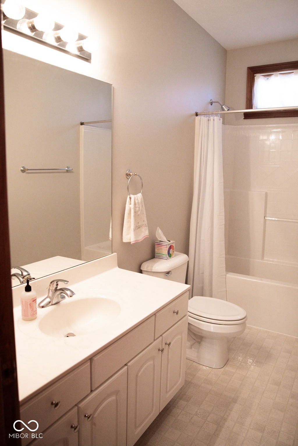 1234 Ironwood Drive