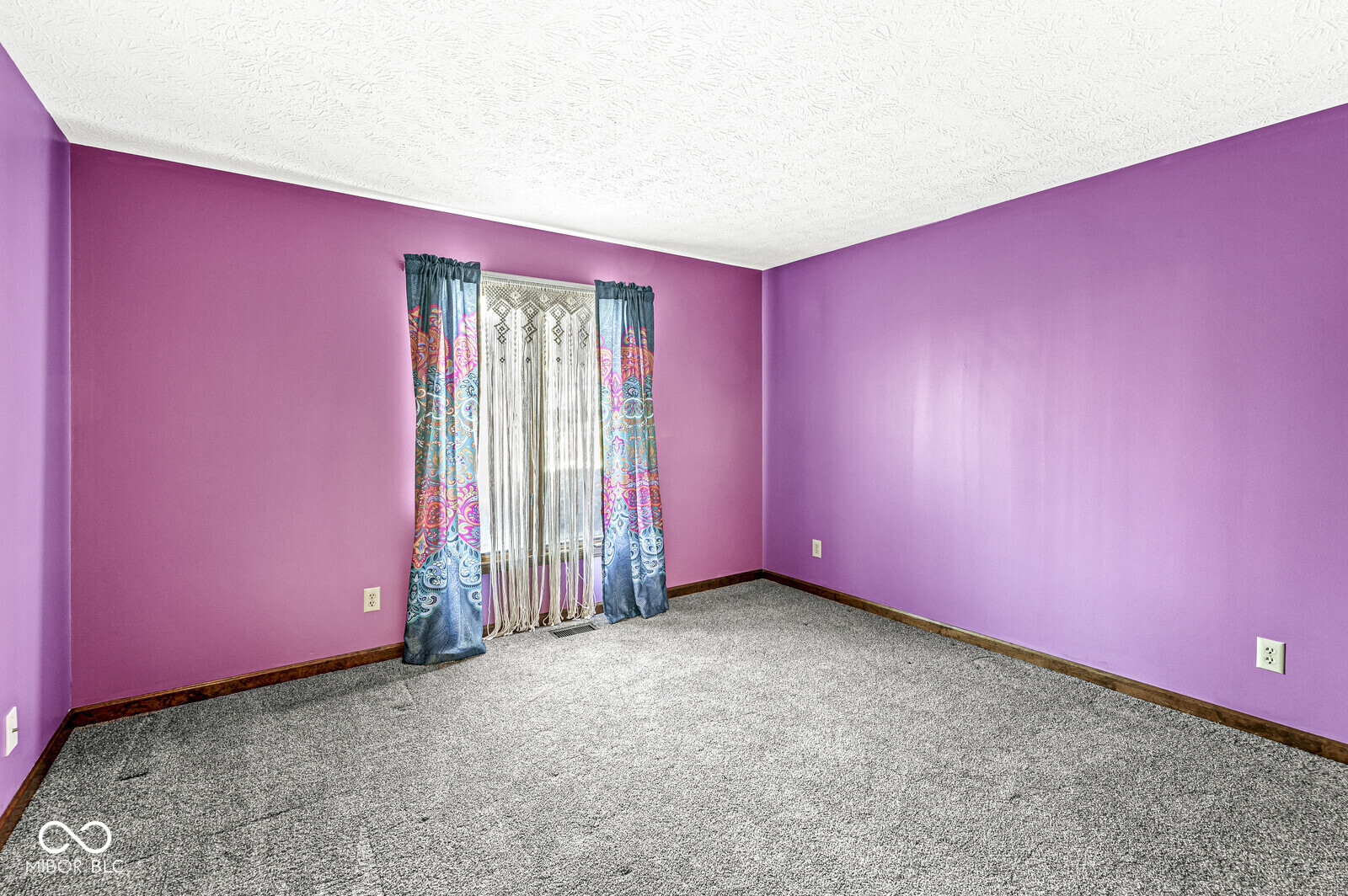 6337 Red Oak Drive