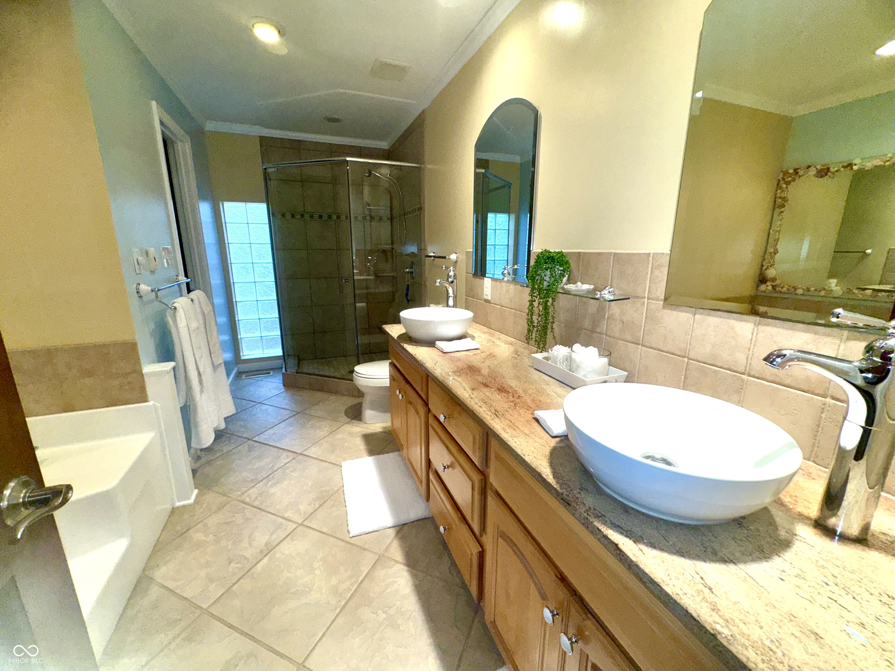 6337 Red Oak Drive