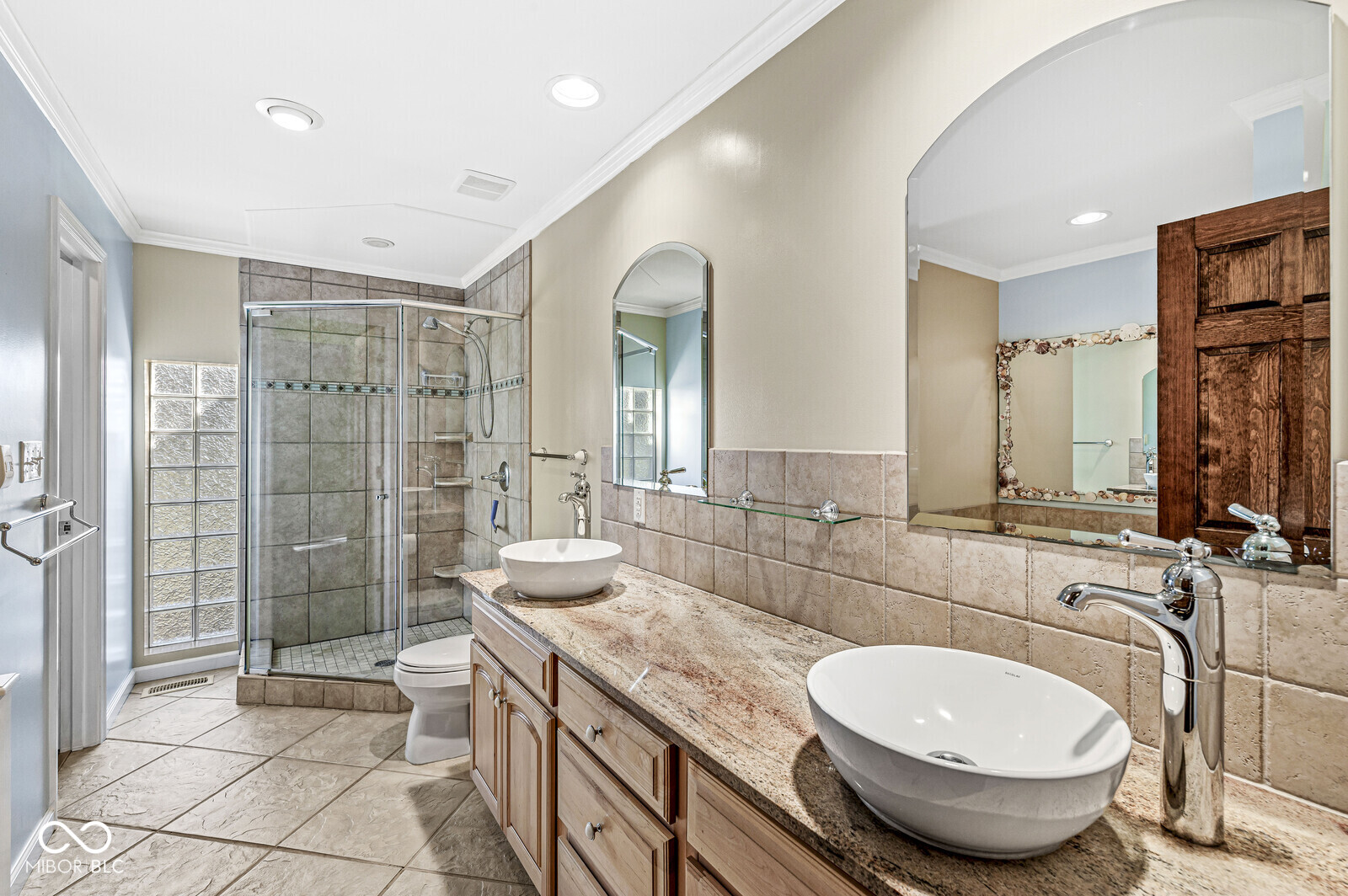 6337 Red Oak Drive