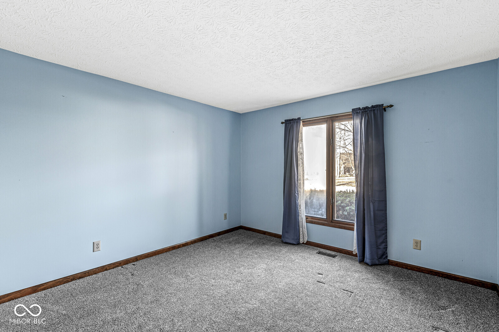 6337 Red Oak Drive