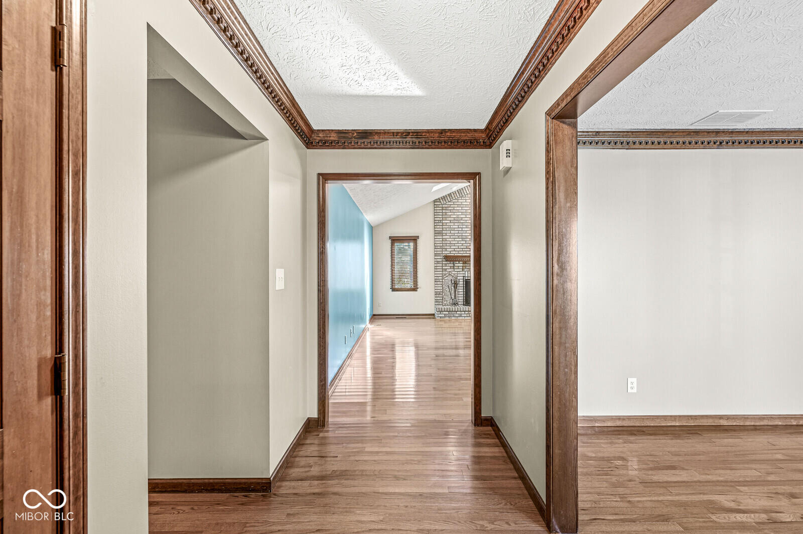 6337 Red Oak Drive