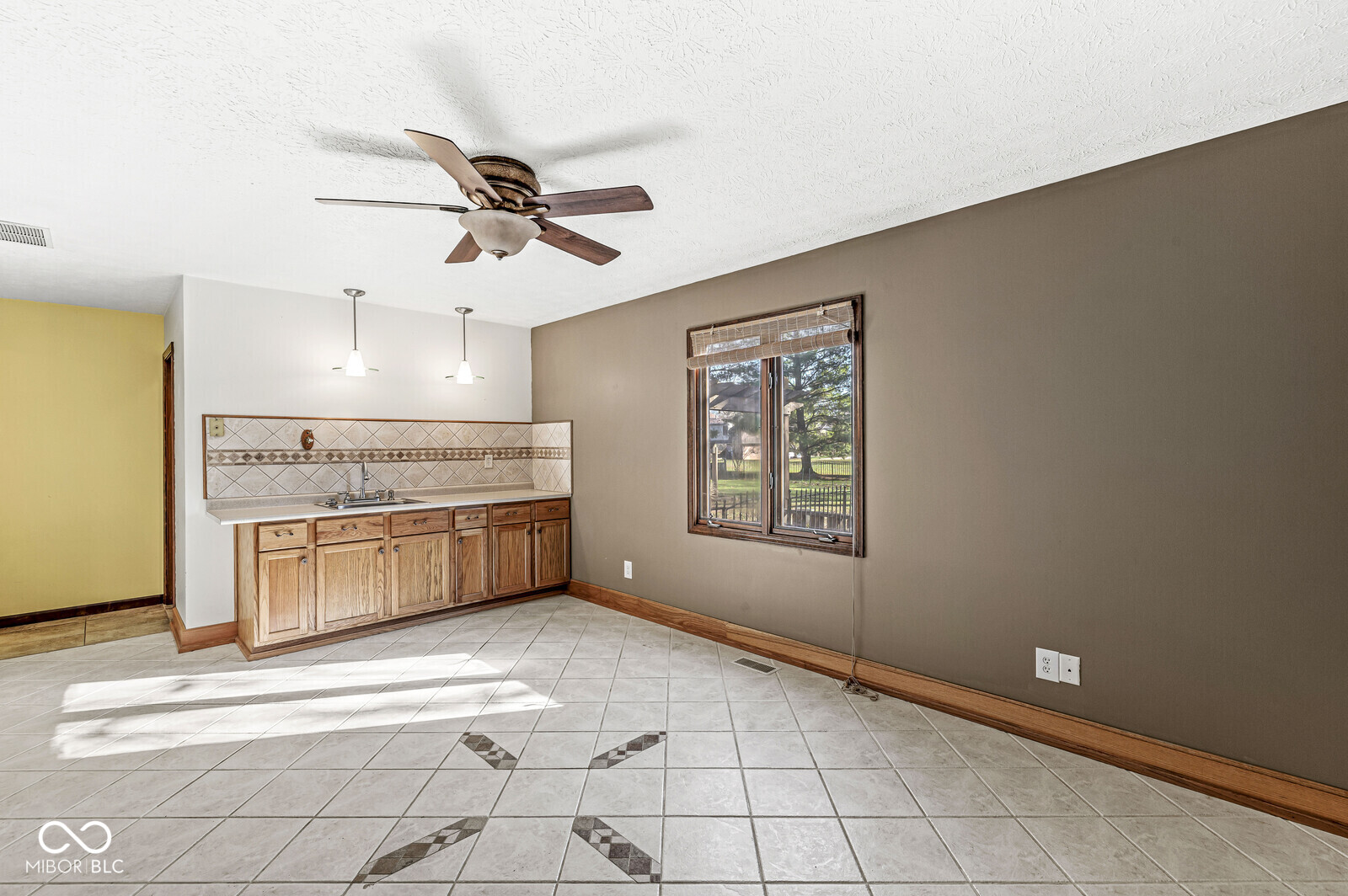 6337 Red Oak Drive