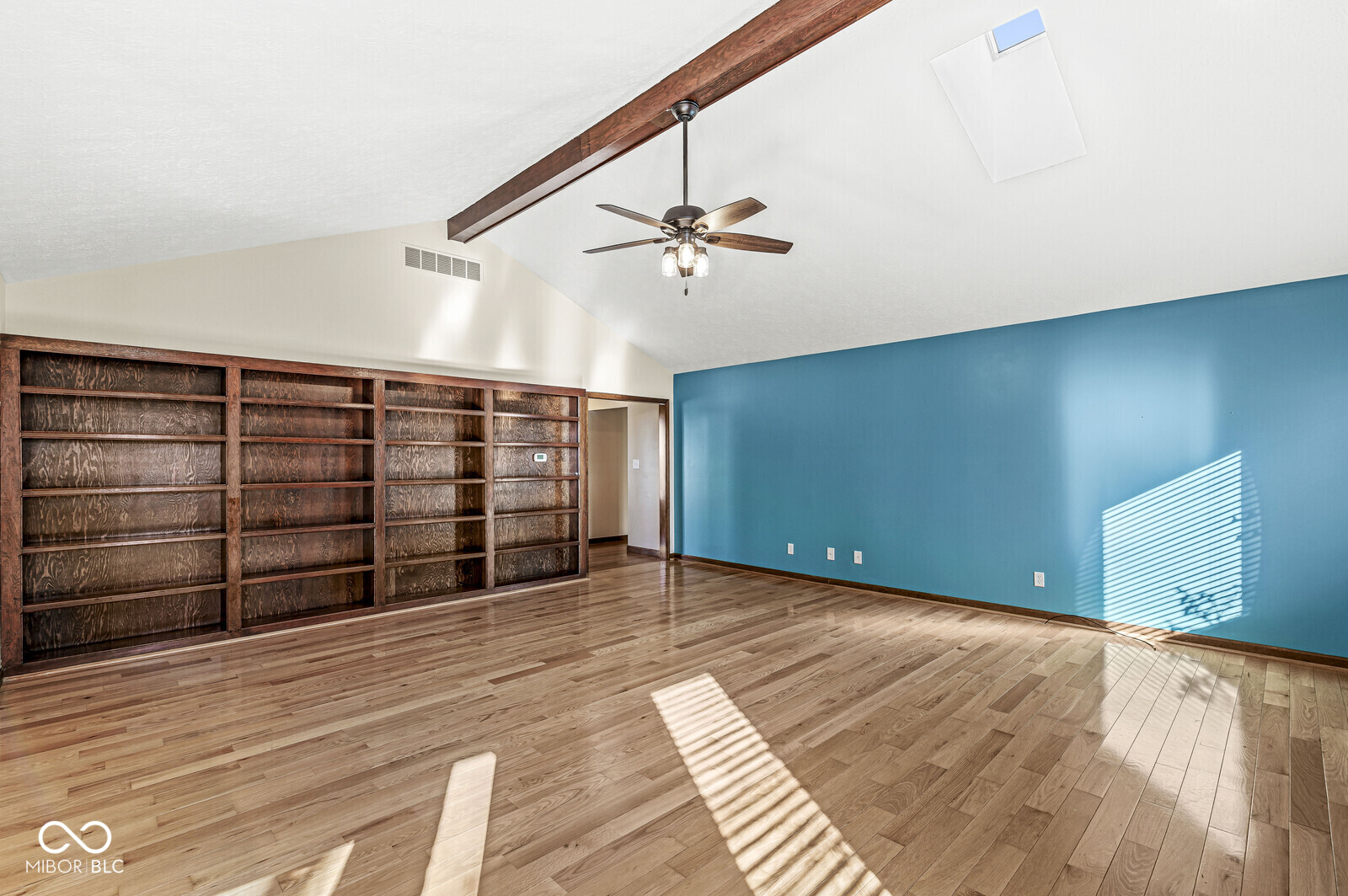 6337 Red Oak Drive