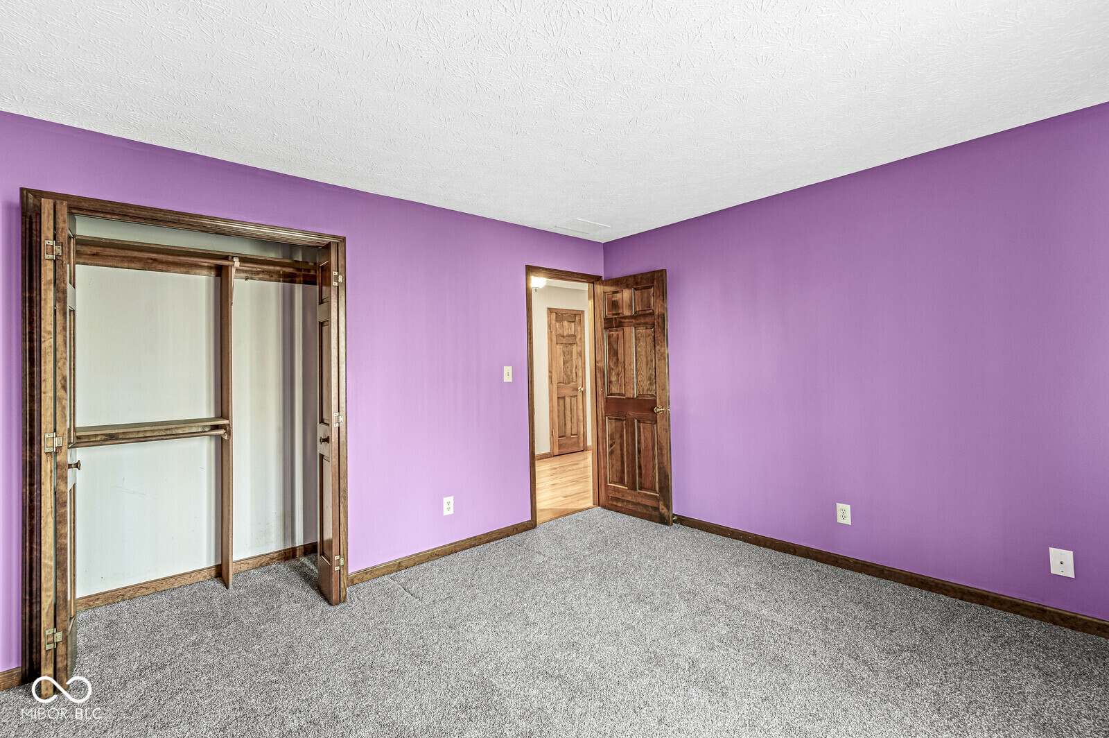 6337 Red Oak Drive