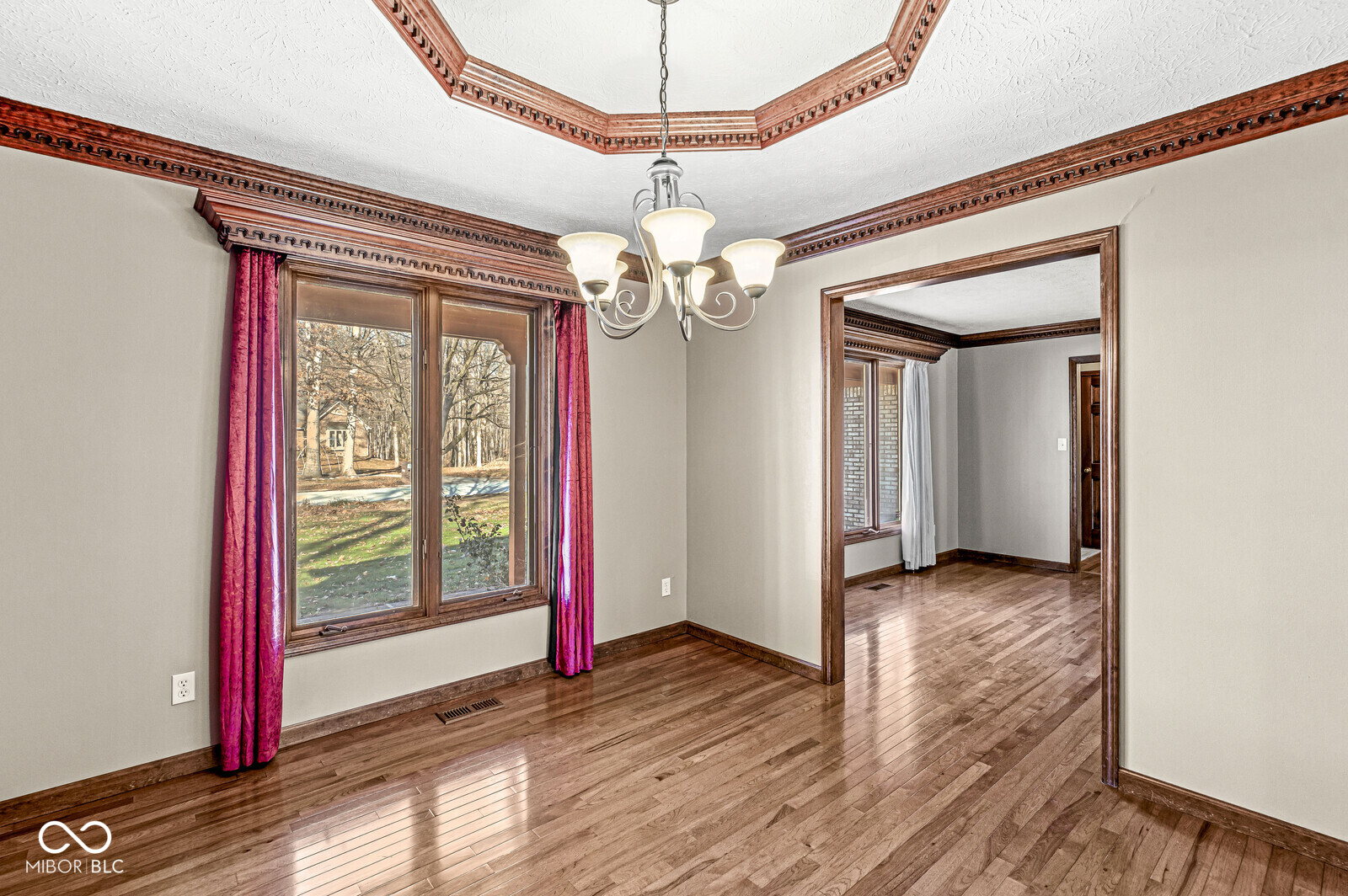 6337 Red Oak Drive