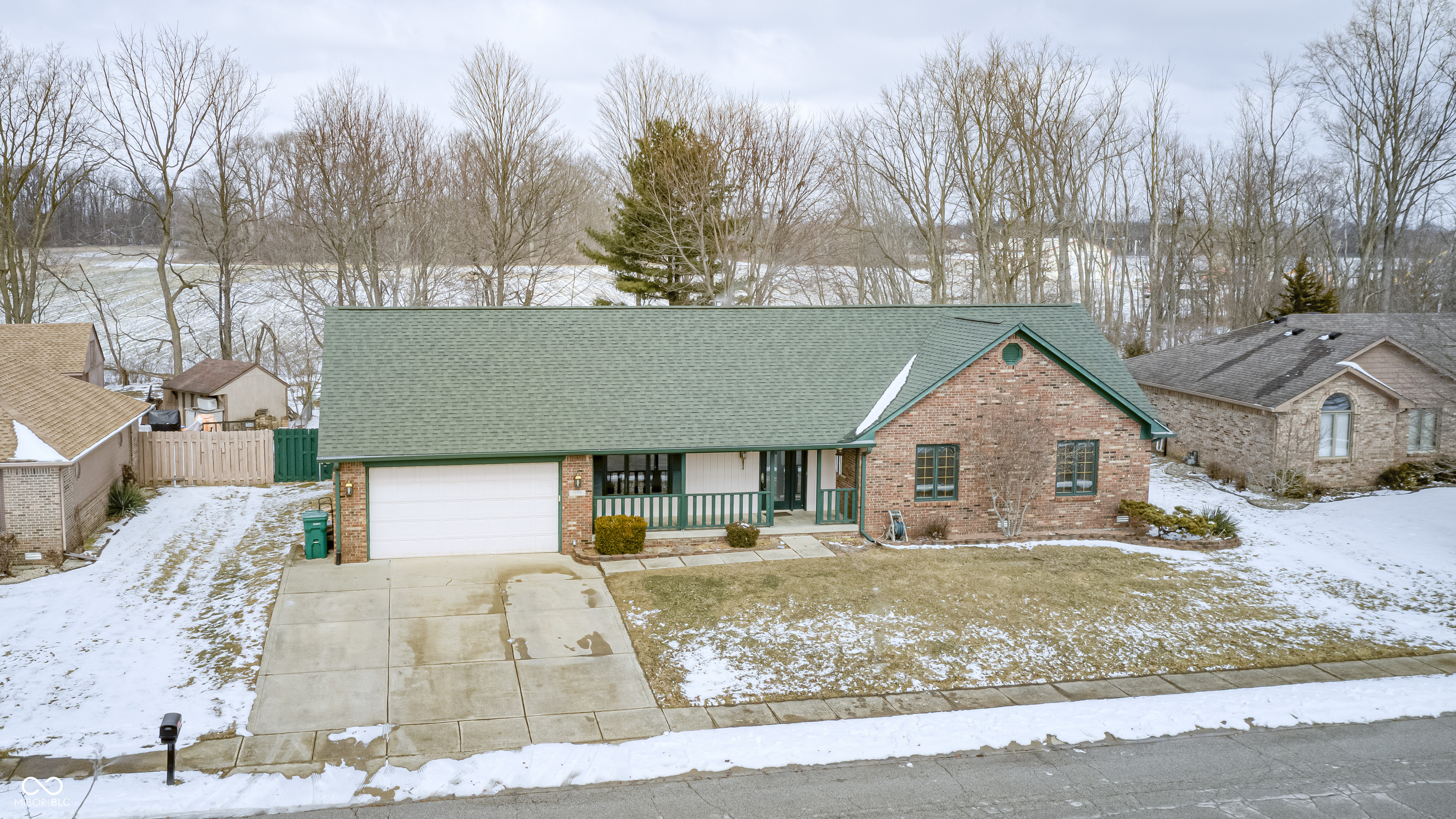 1586 Woodside Drive