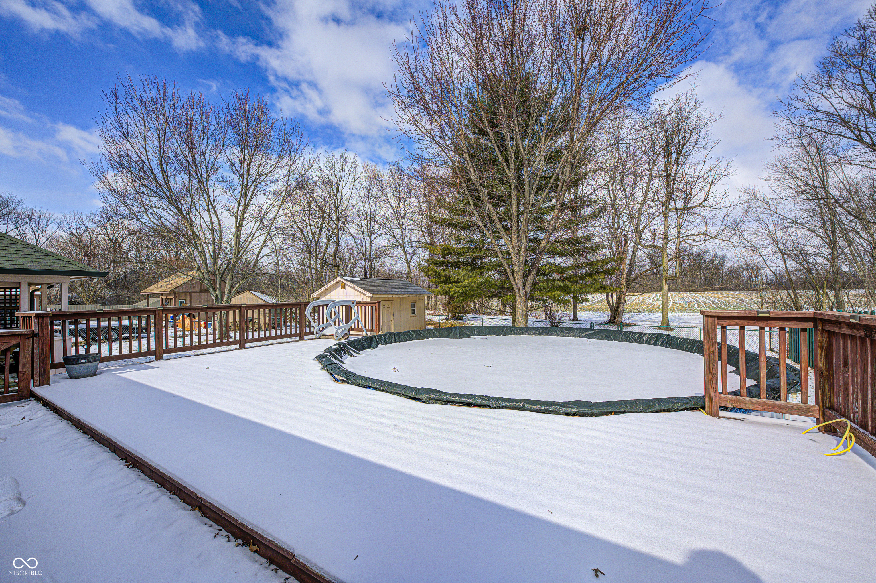 1586 Woodside Drive