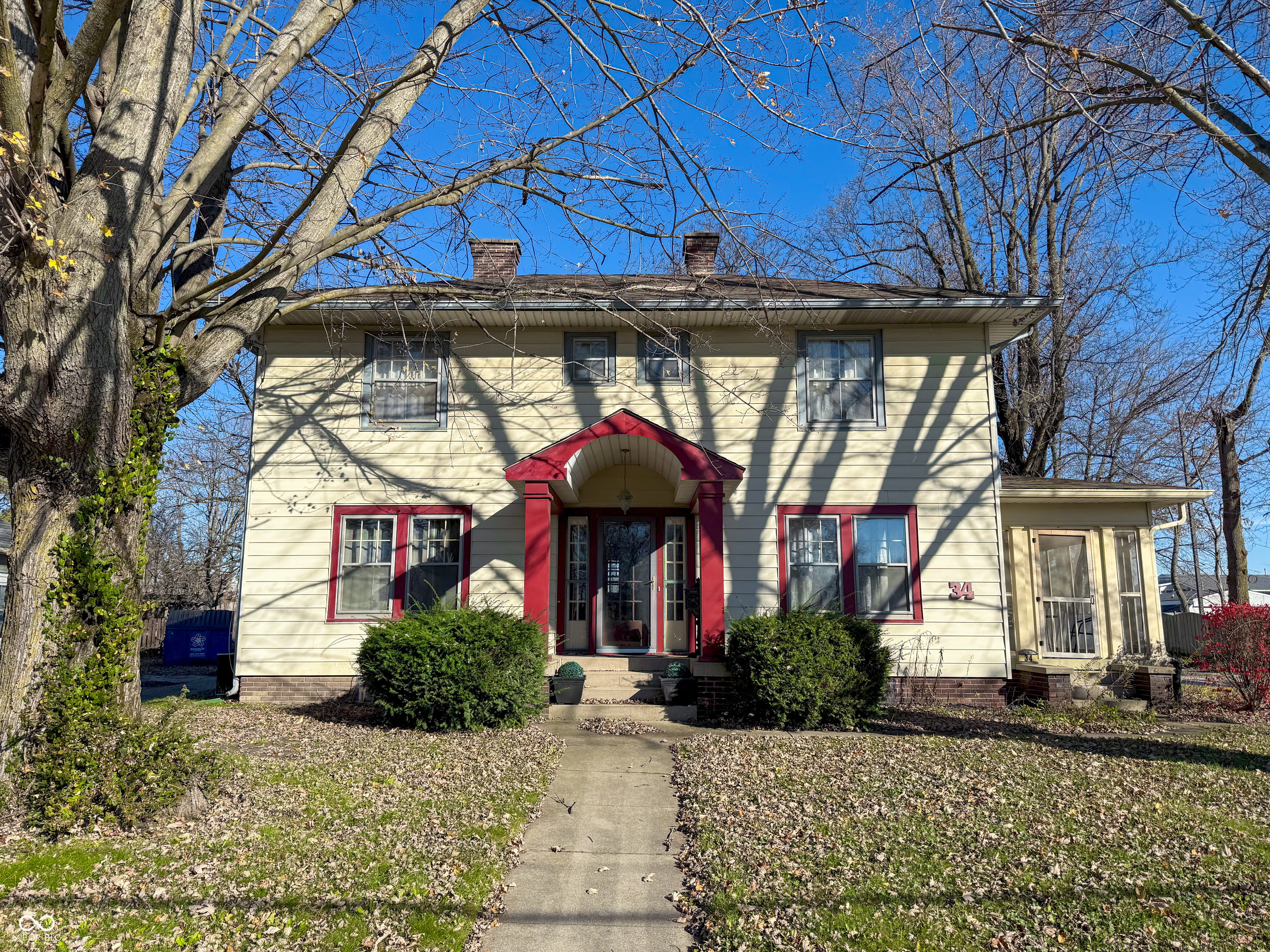 34 W Main Street