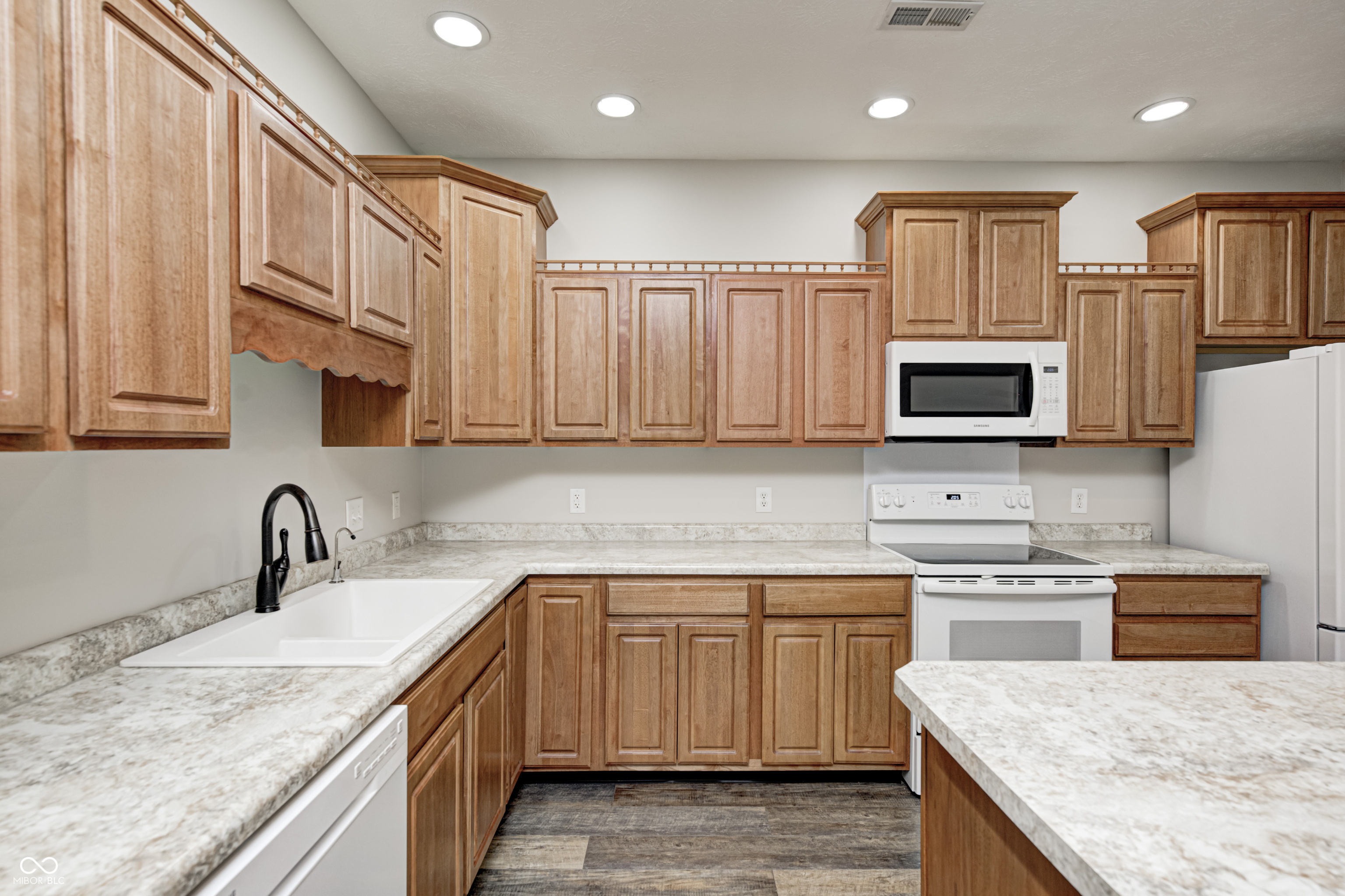 6816 Park Square Drive Unit: C