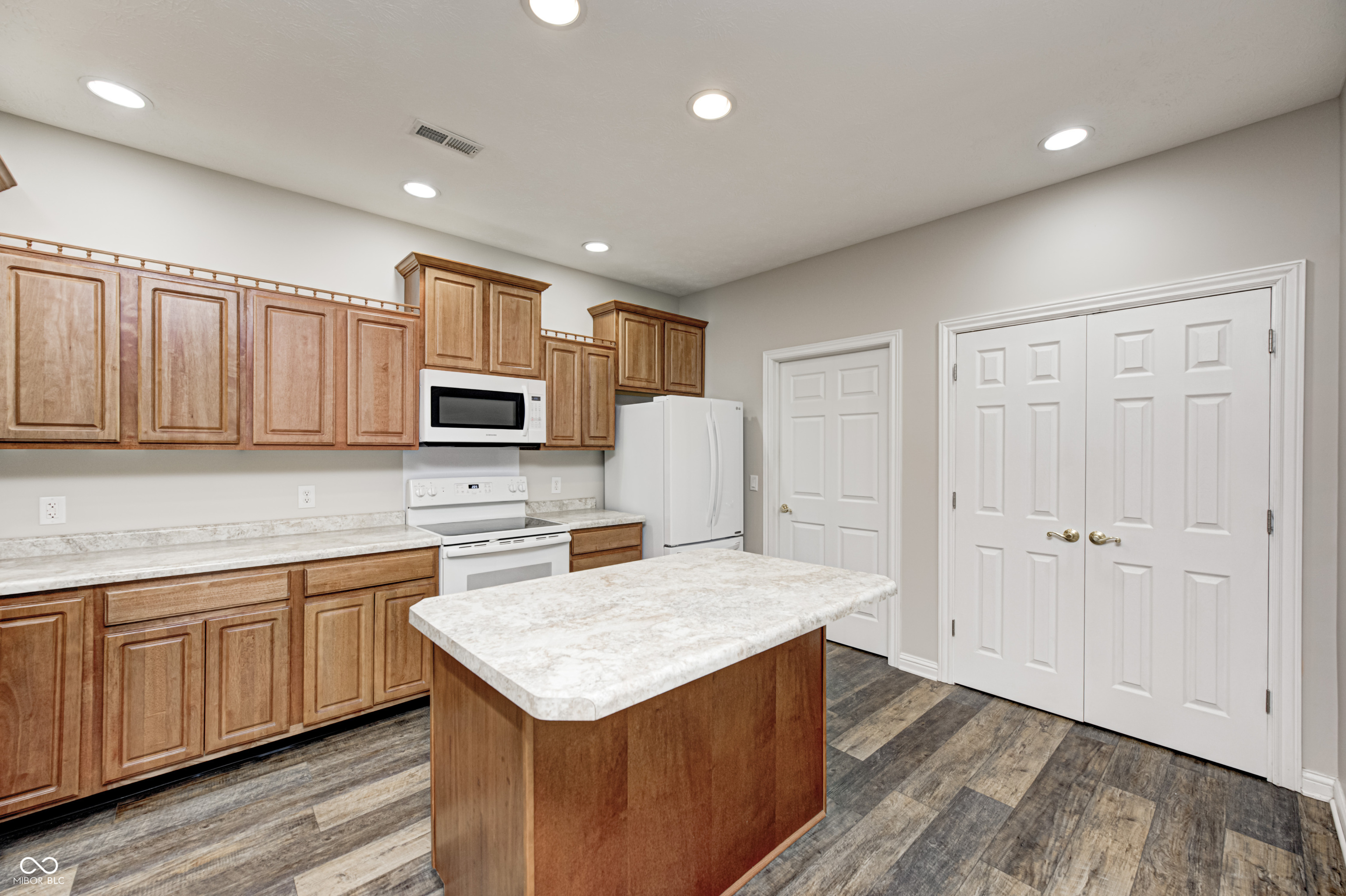 6816 Park Square Drive Unit: C