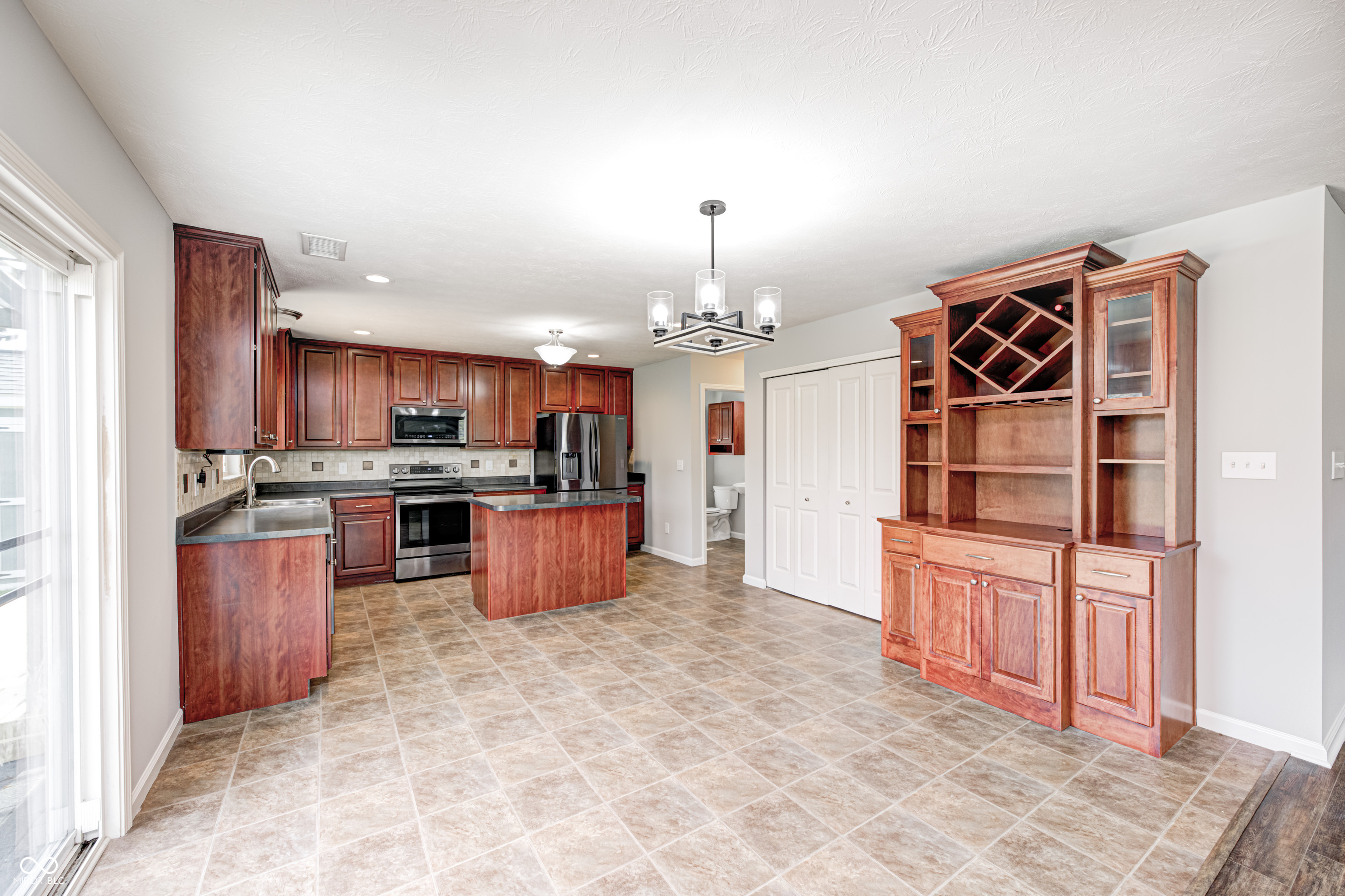 1287 Highland Lake Way