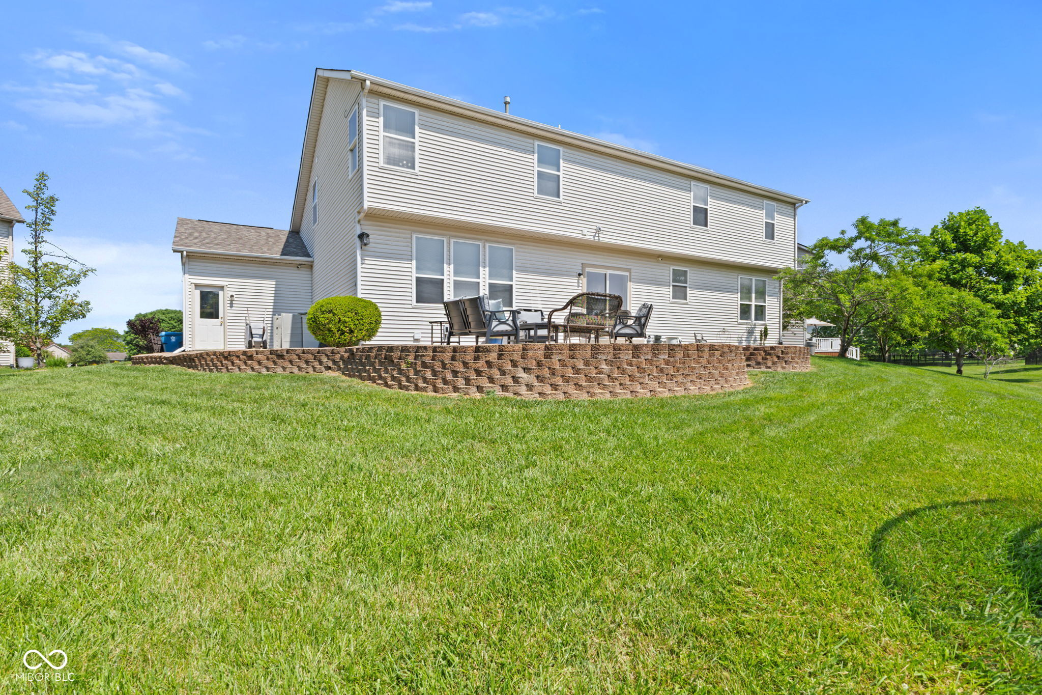 2096 Whitetail Court