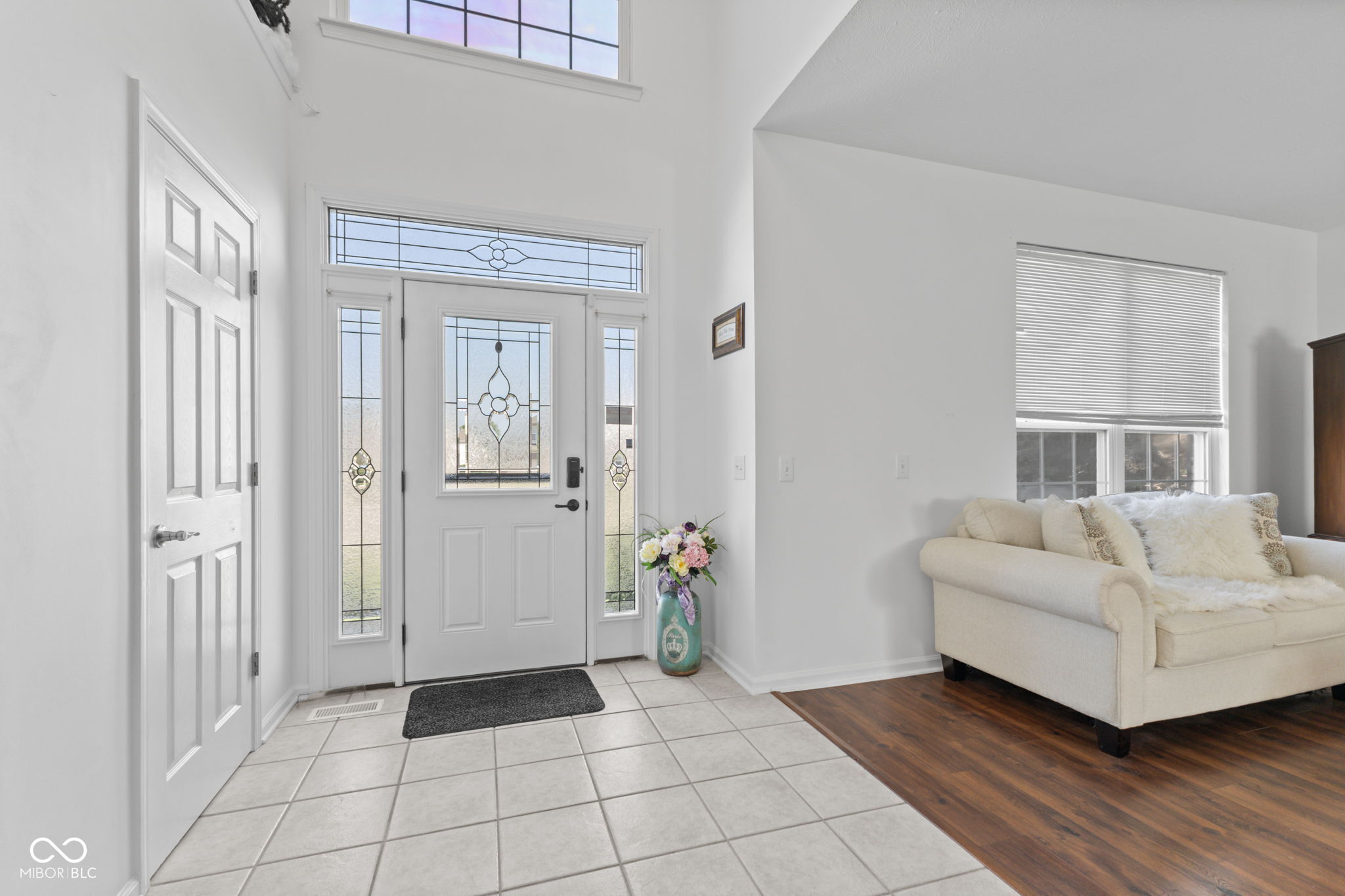2096 Whitetail Court