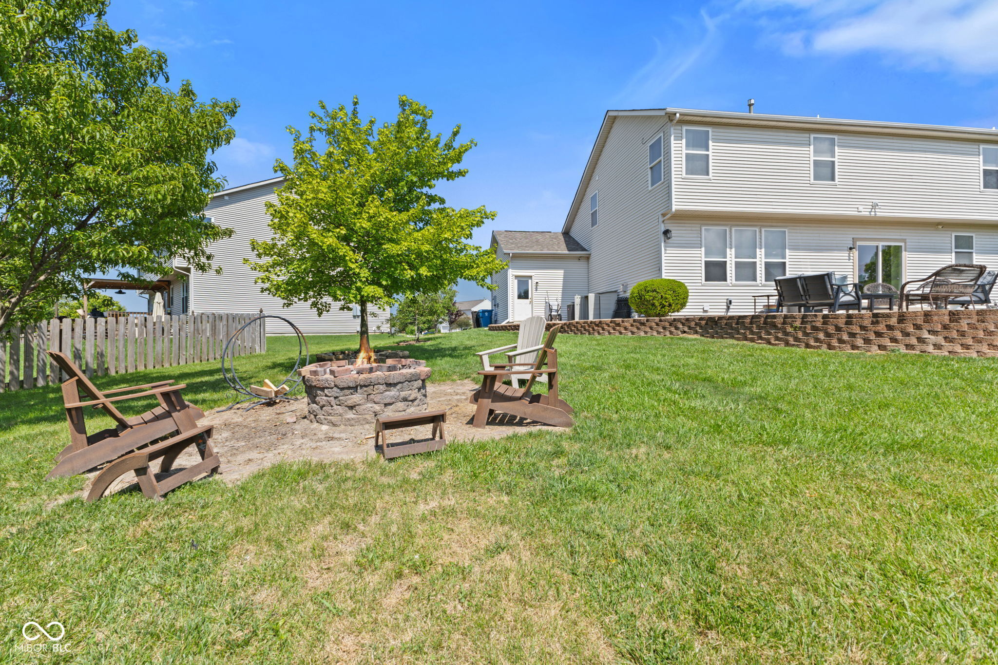 2096 Whitetail Court