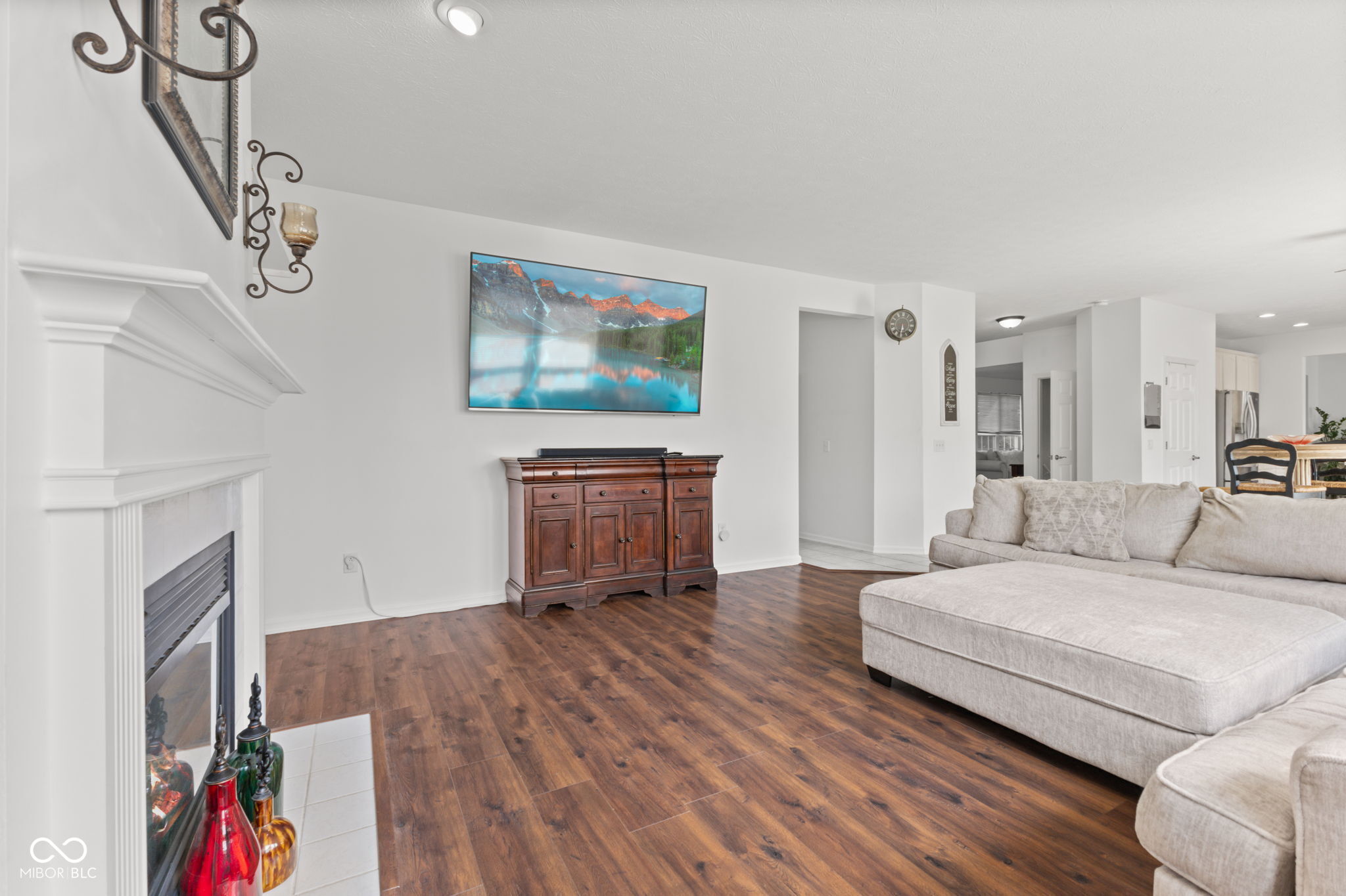 2096 Whitetail Court