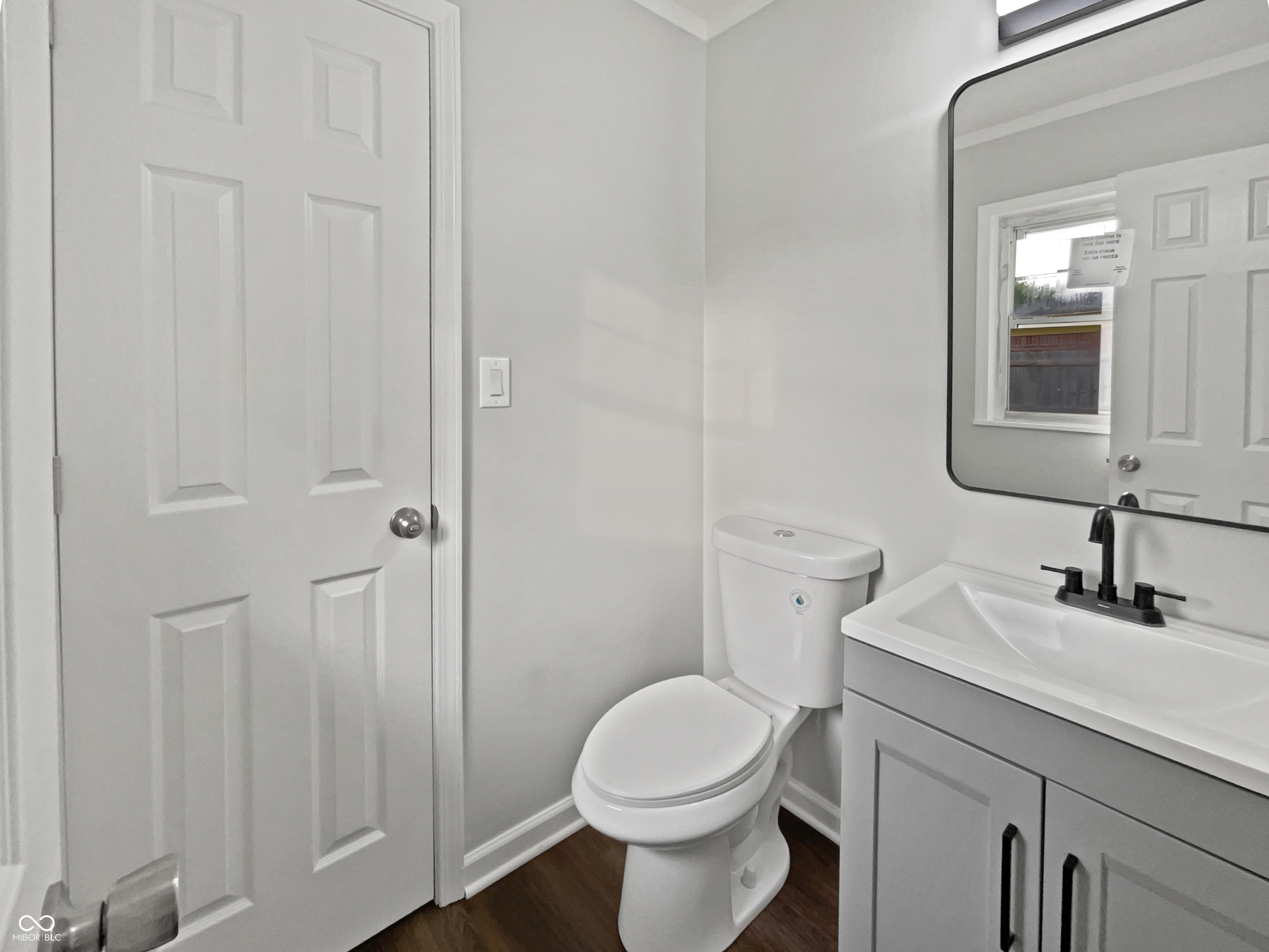 1107 Ridgewood Drive