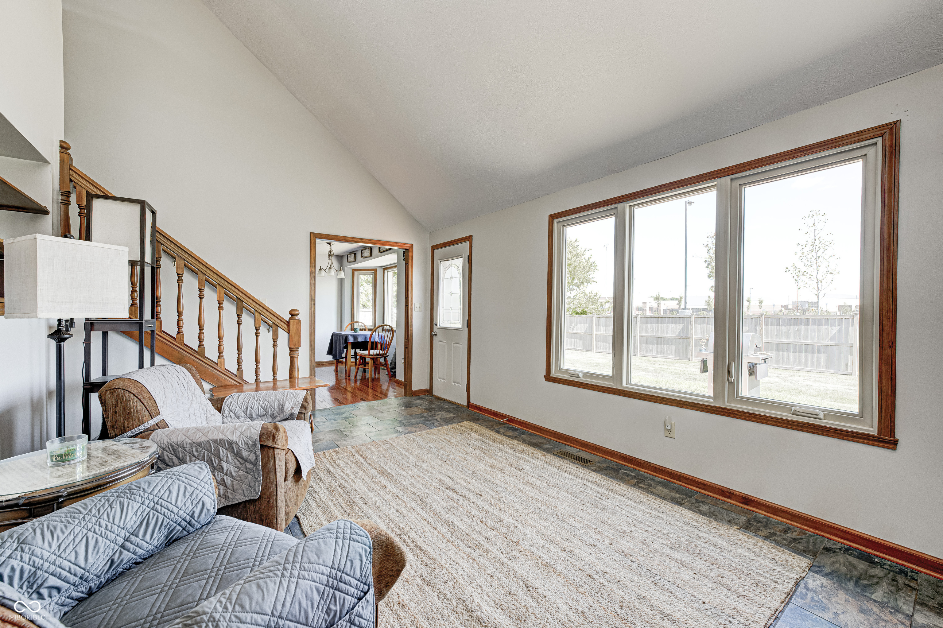 1711 Hunters Trail