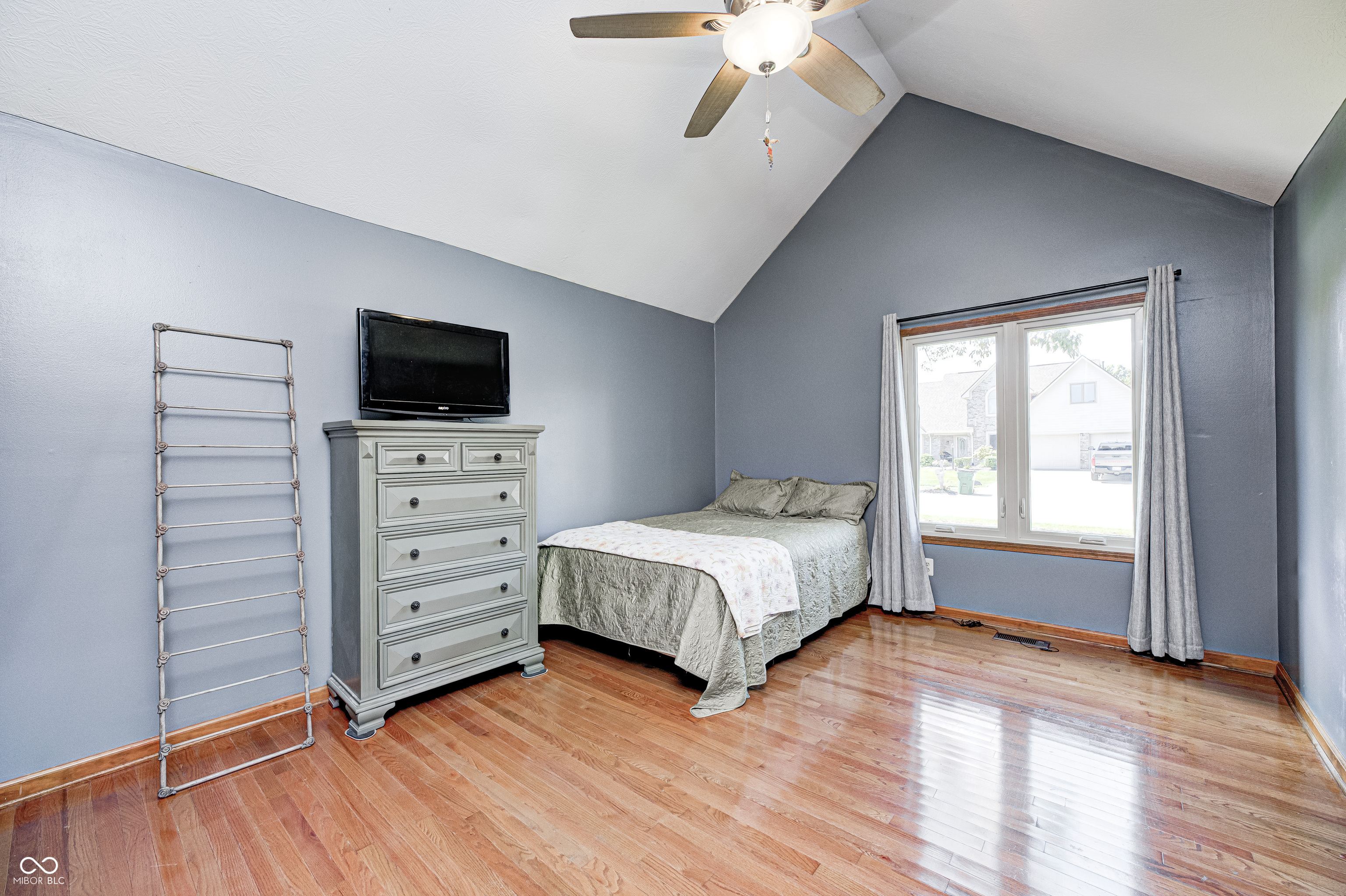 1711 Hunters Trail